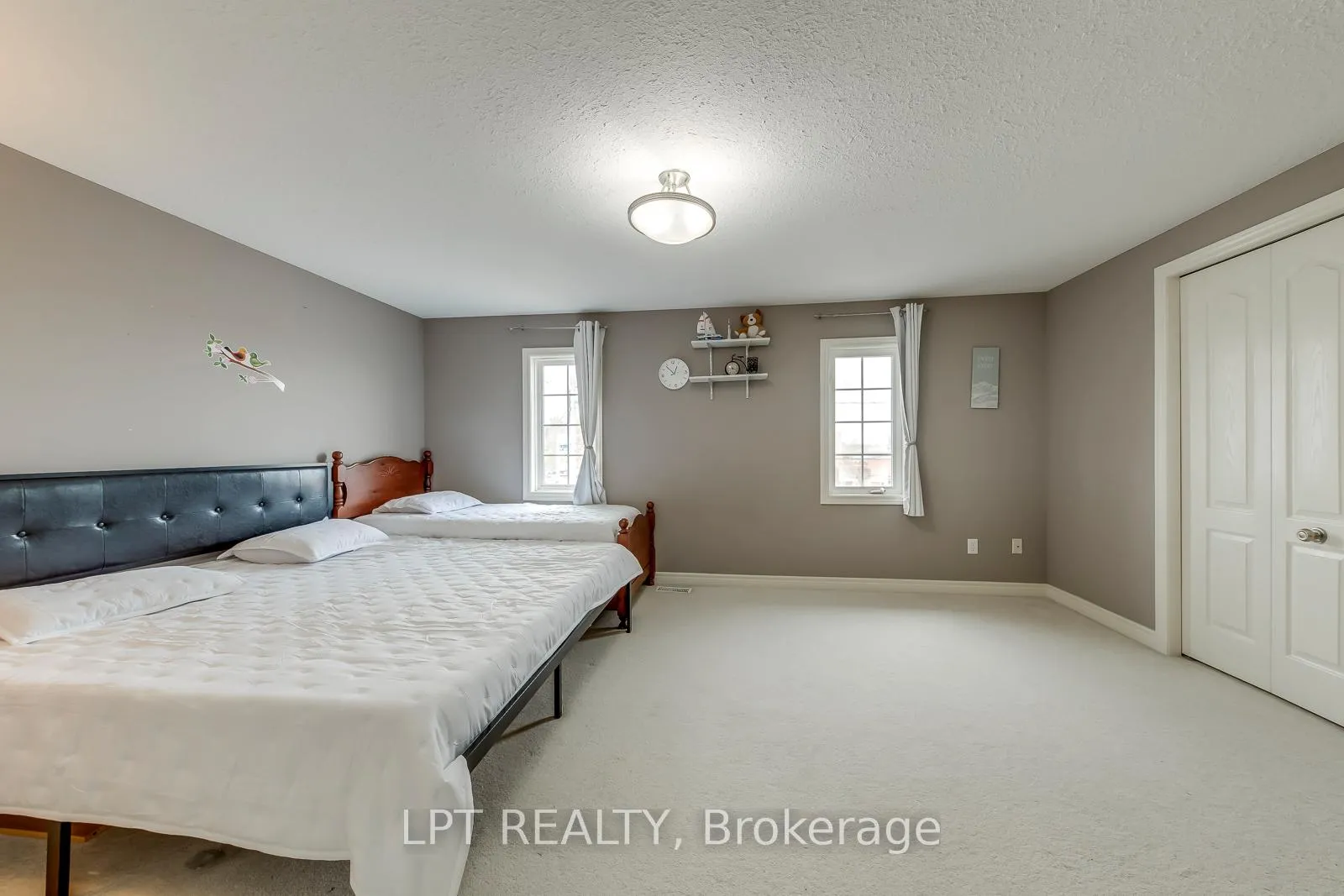 Photo 22 of Unit 6, 10 Fallowfield Drive, Kitchener, Country Hills East — HOMEH