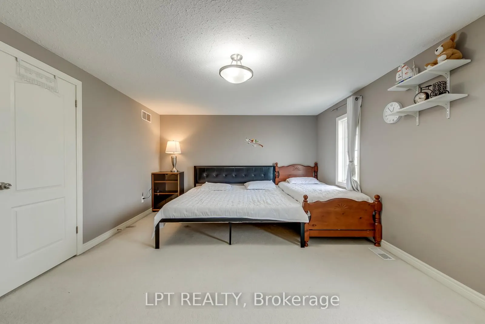 Photo 24 of Unit 6, 10 Fallowfield Drive, Kitchener, Country Hills East — HOMEH