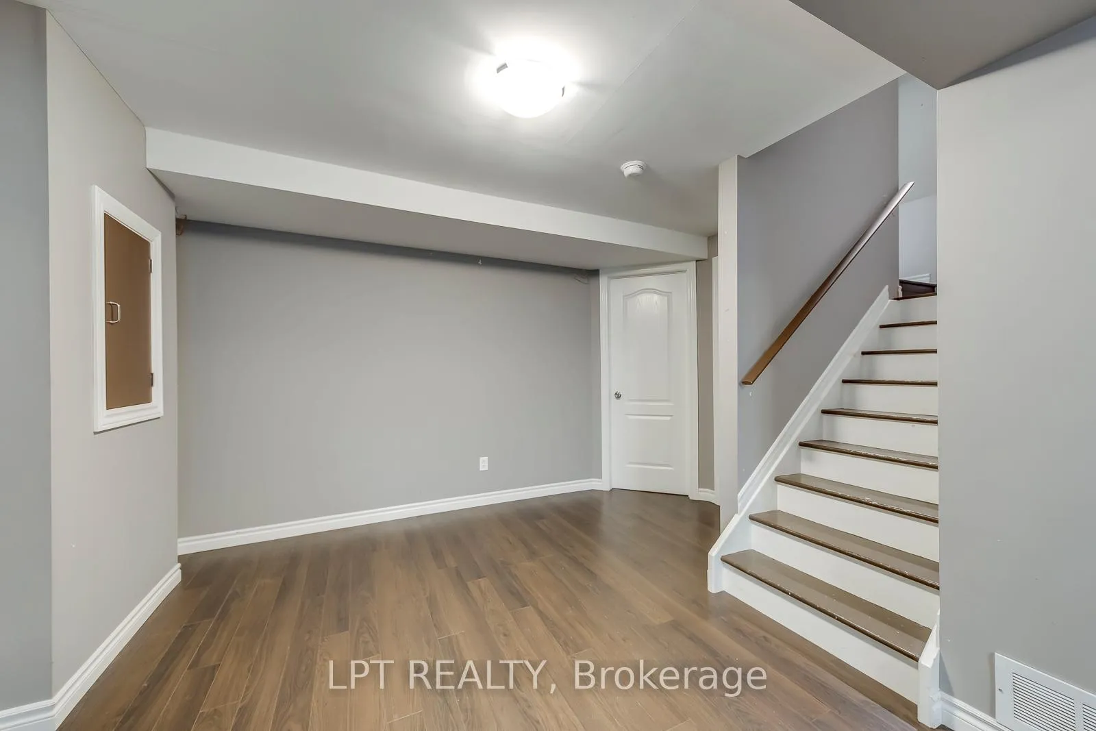 Photo 33 of Unit 6, 10 Fallowfield Drive, Kitchener, Country Hills East — HOMEH
