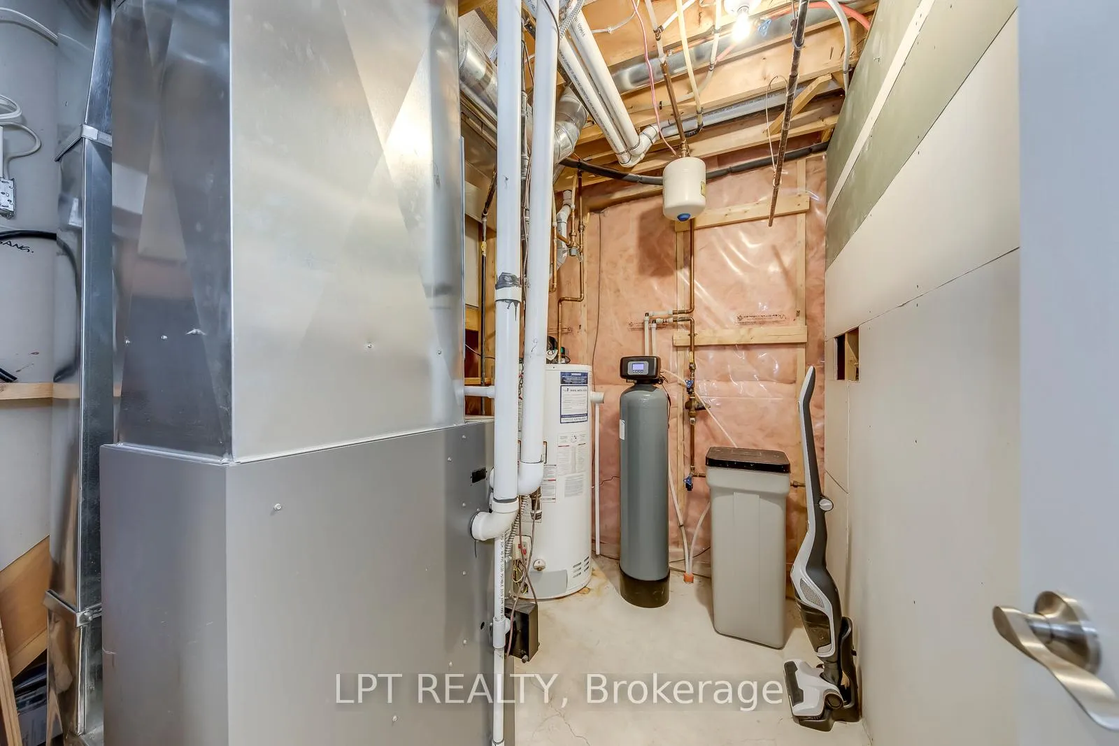 Photo 40 of Unit 6, 10 Fallowfield Drive, Kitchener, Country Hills East — HOMEH