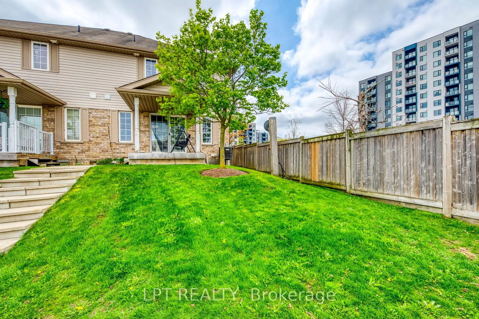 Photo 45 of Unit 6, 10 Fallowfield Drive, Kitchener, Country Hills East — HOMEH