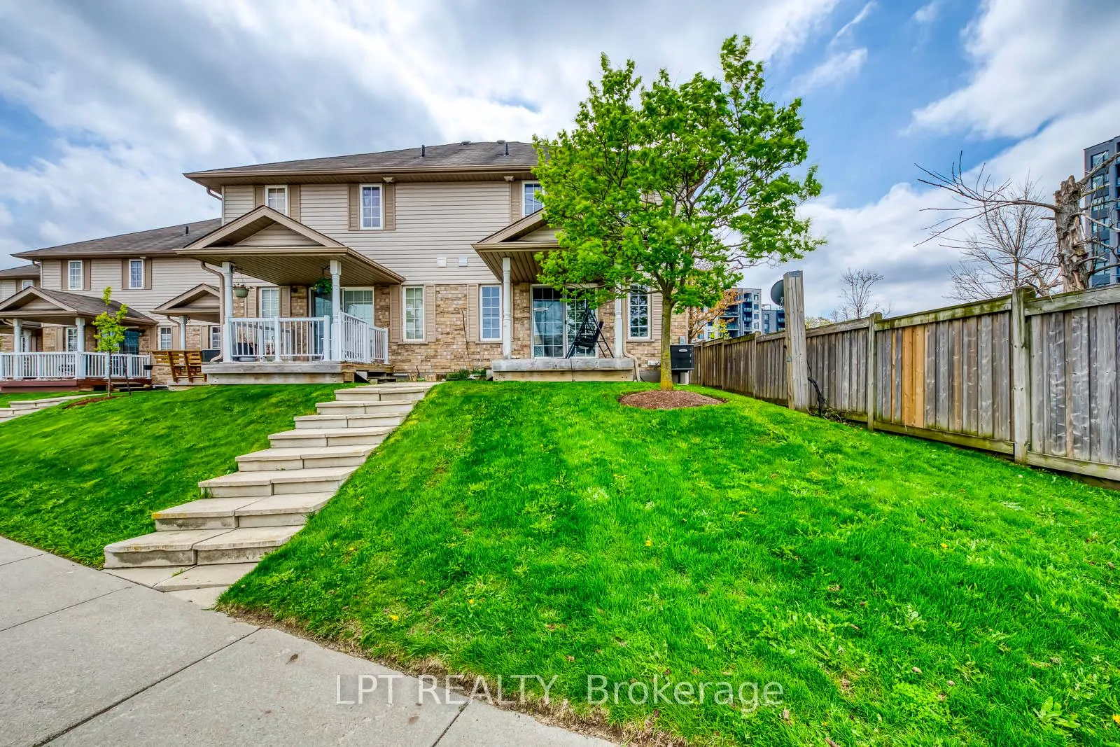 Photo 46 of Unit 6, 10 Fallowfield Drive, Kitchener, Country Hills East — HOMEH