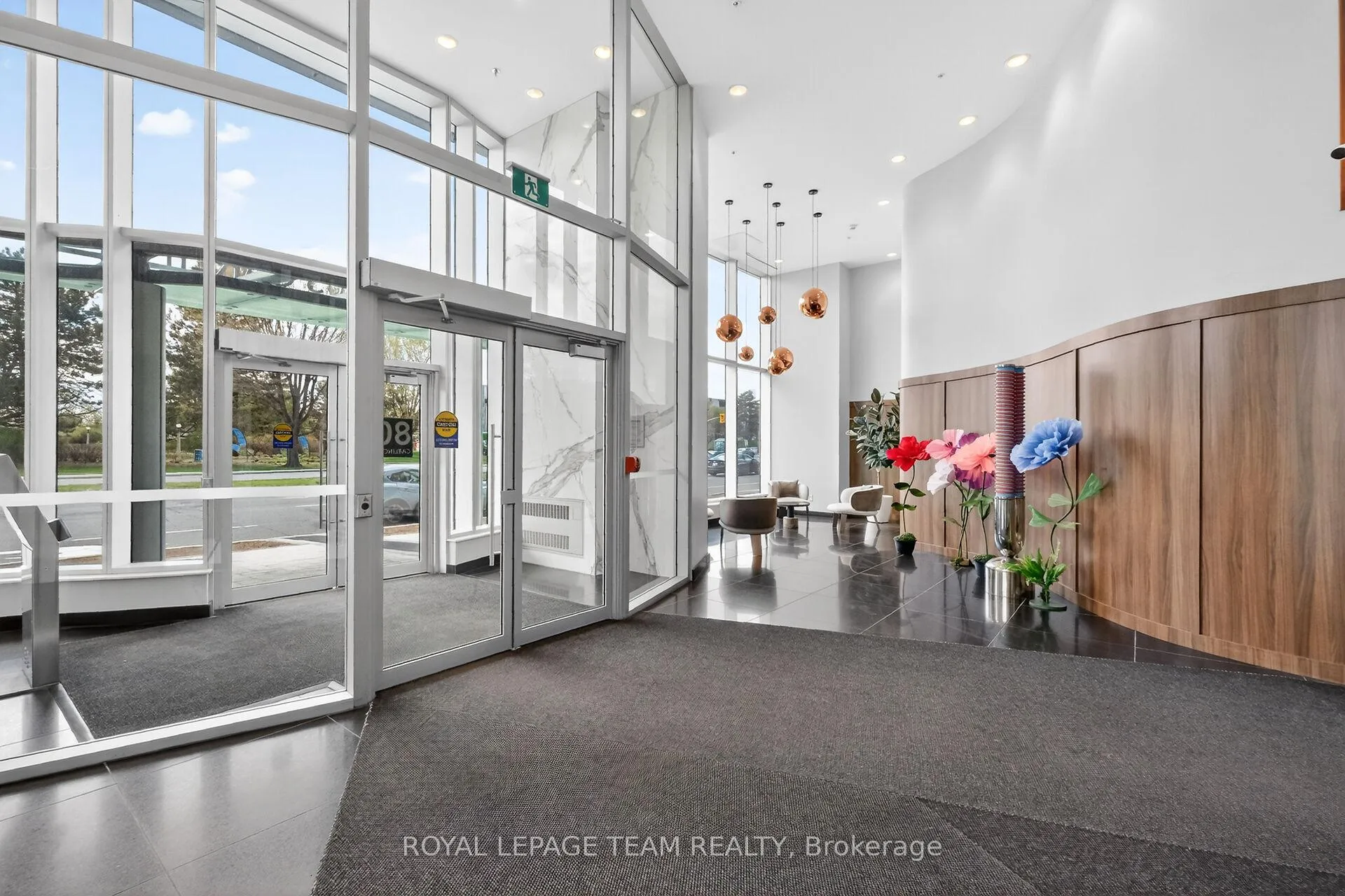 Photo 4 of Unit 1, 805 Carling Avenue, Ottawa, West Centre Town — HOMEH