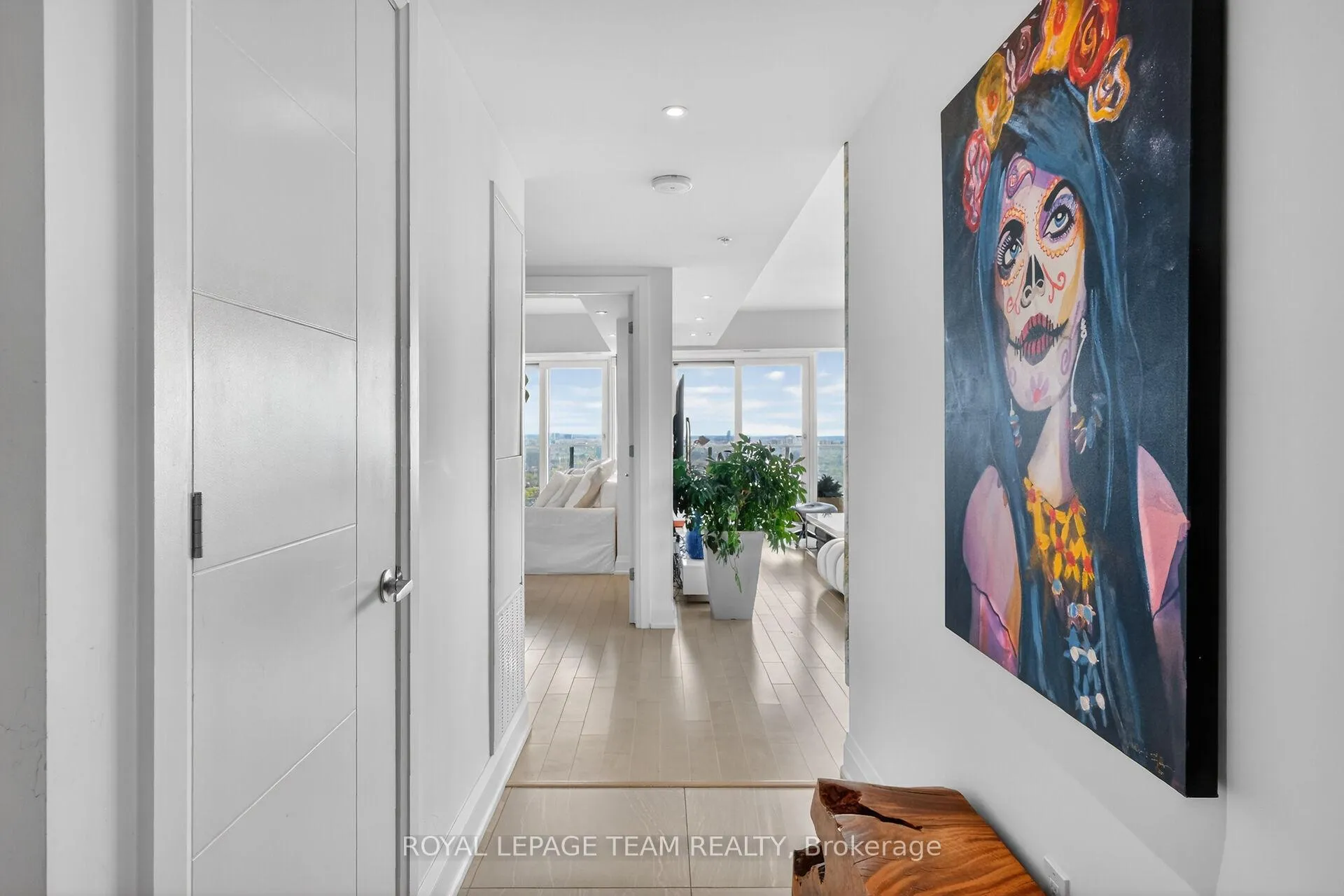 Photo 7 of Unit 1, 805 Carling Avenue, Ottawa, West Centre Town — HOMEH