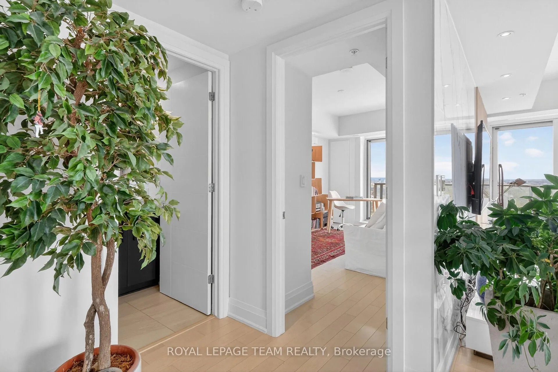 Photo 26 of Unit 1, 805 Carling Avenue, Ottawa, West Centre Town — HOMEH