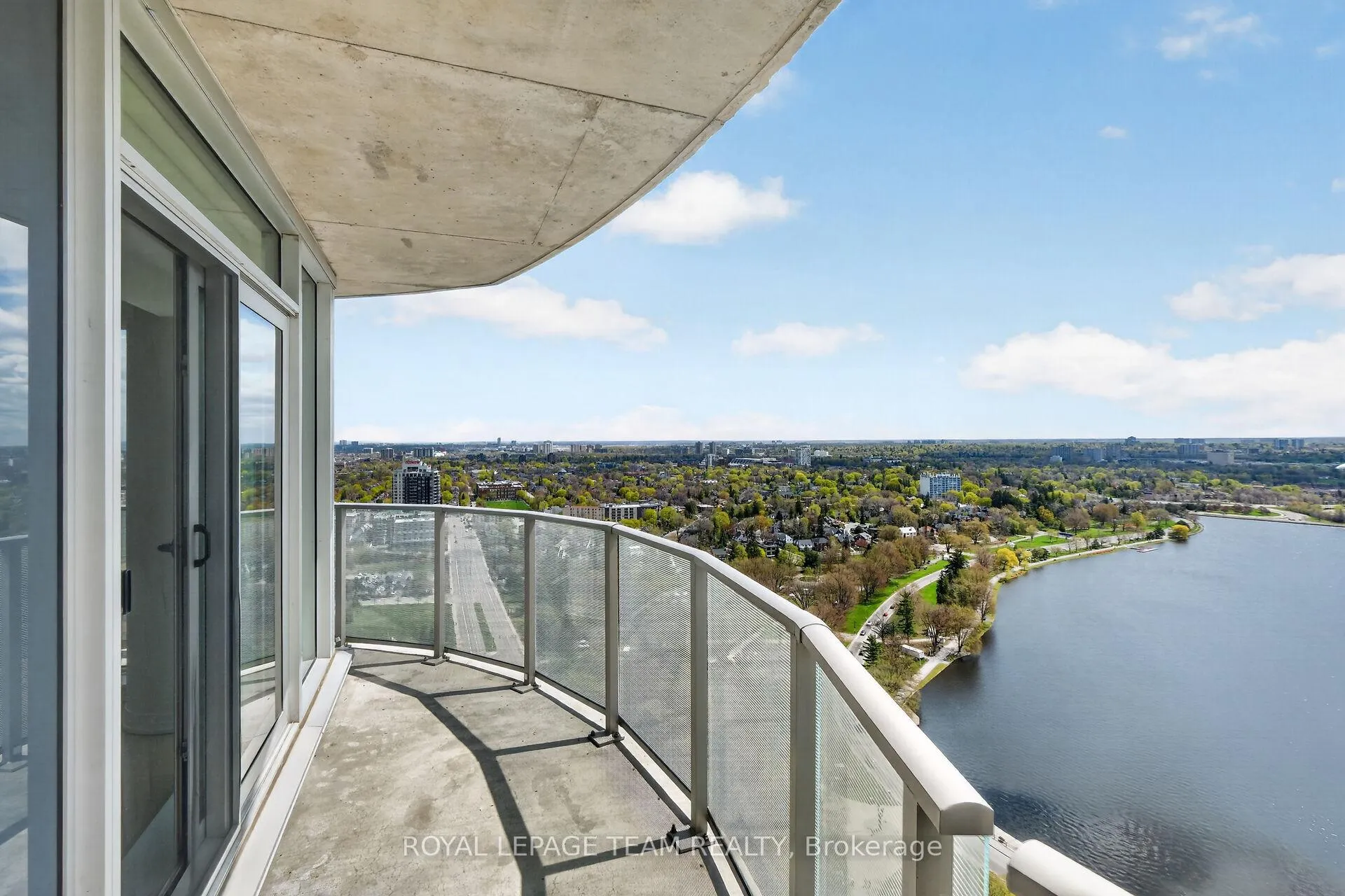 Photo 41 of Unit 1, 805 Carling Avenue, Ottawa, West Centre Town — HOMEH