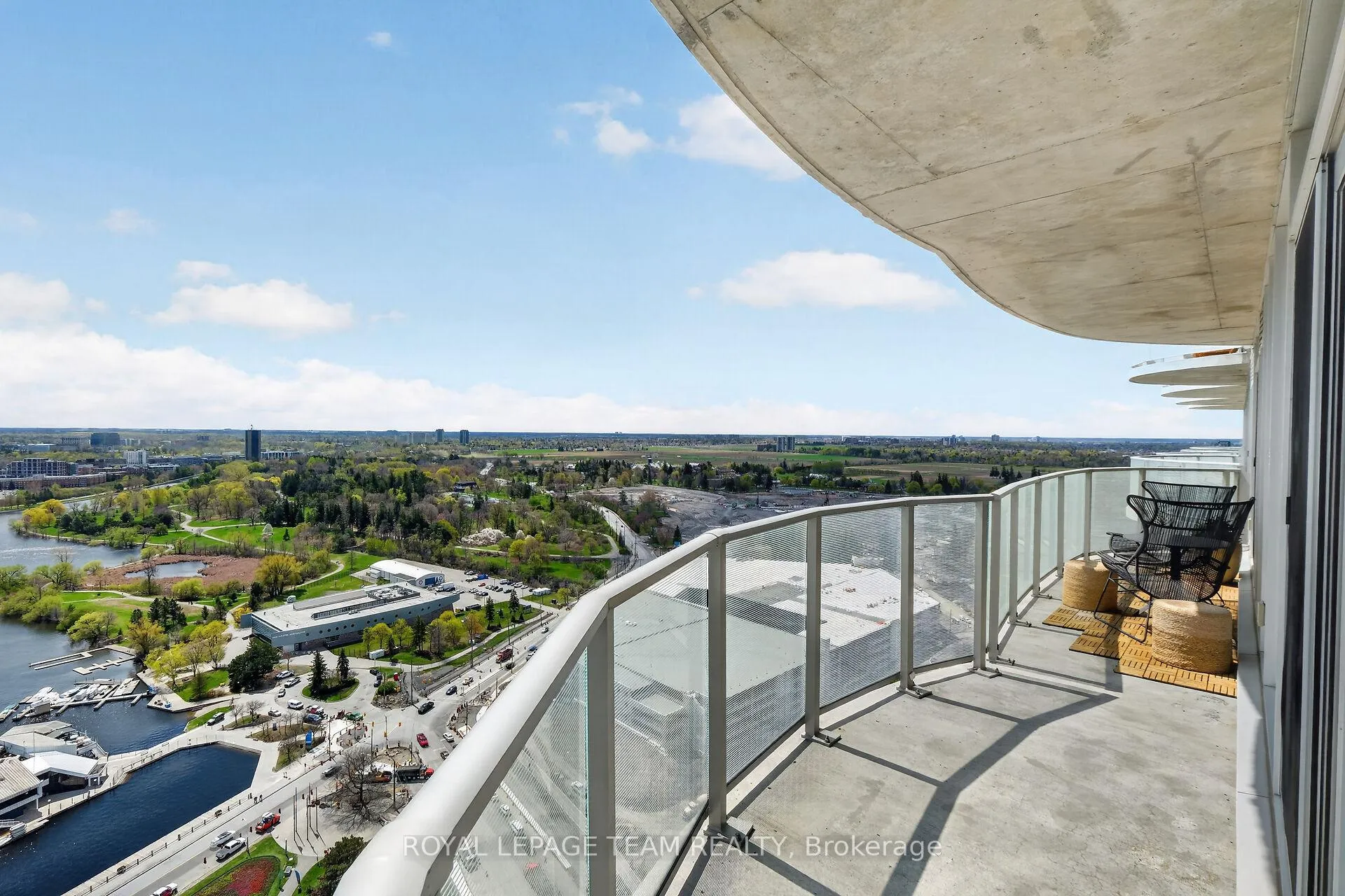Photo 43 of Unit 1, 805 Carling Avenue, Ottawa, West Centre Town — HOMEH