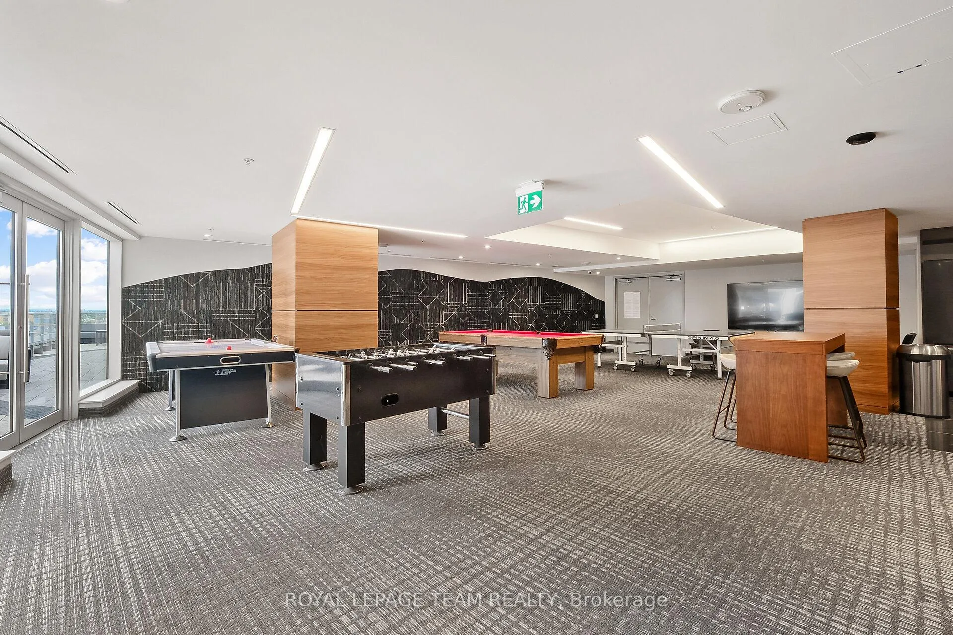 Photo 45 of Unit 1, 805 Carling Avenue, Ottawa, West Centre Town — HOMEH