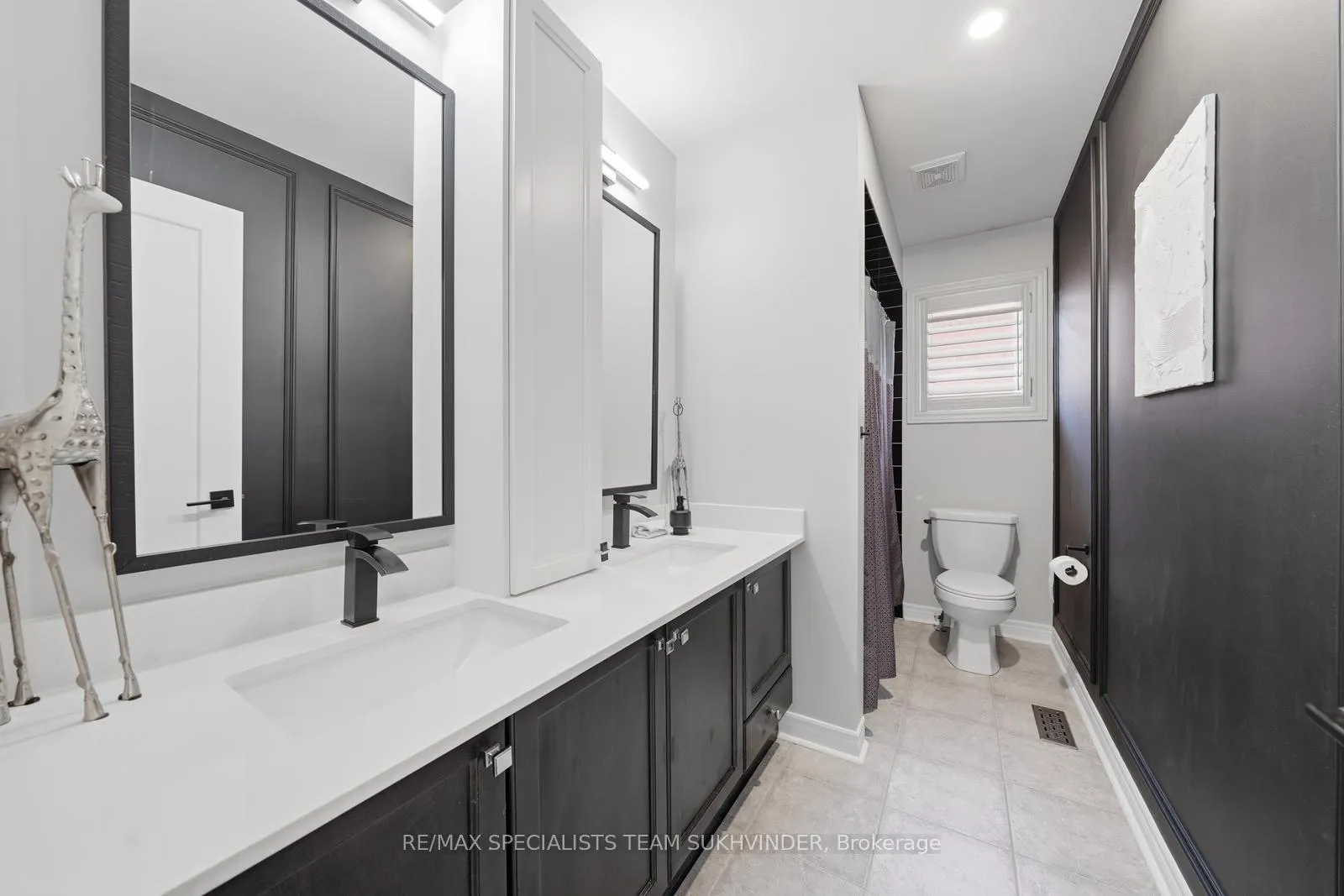 Photo 33 of 42 Delphinium Way, Brampton, Northwest Sandalwood Parkway — HOMEH