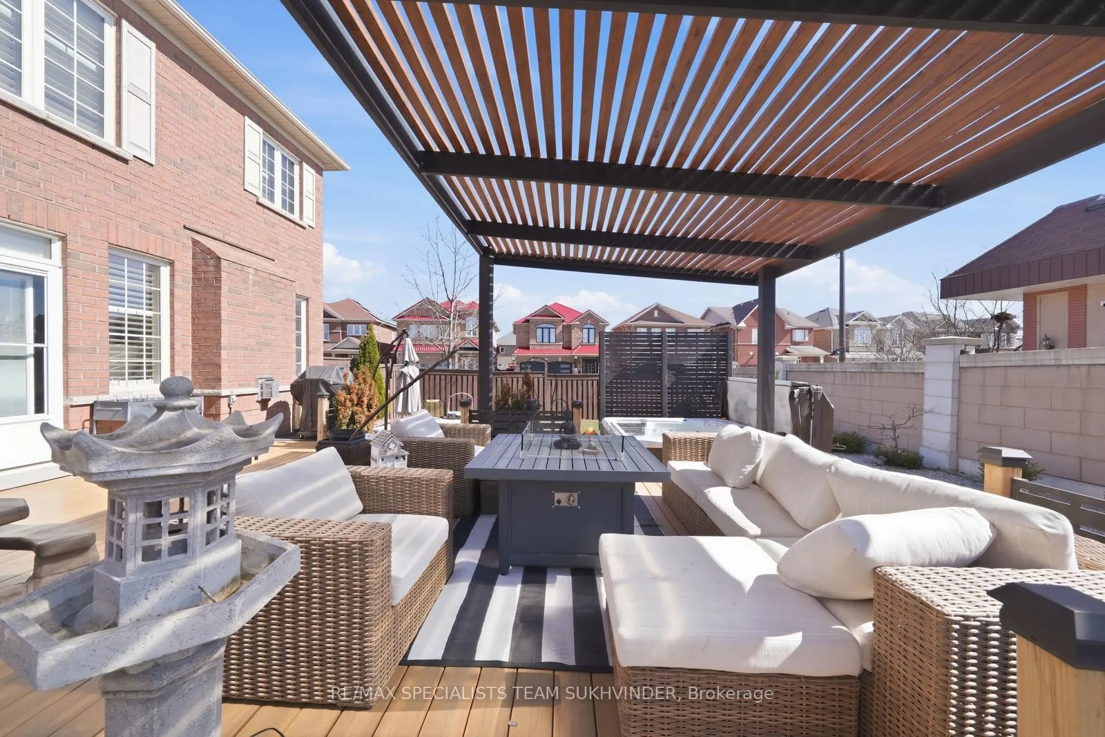 Photo 36 of 42 Delphinium Way, Brampton, Northwest Sandalwood Parkway — HOMEH