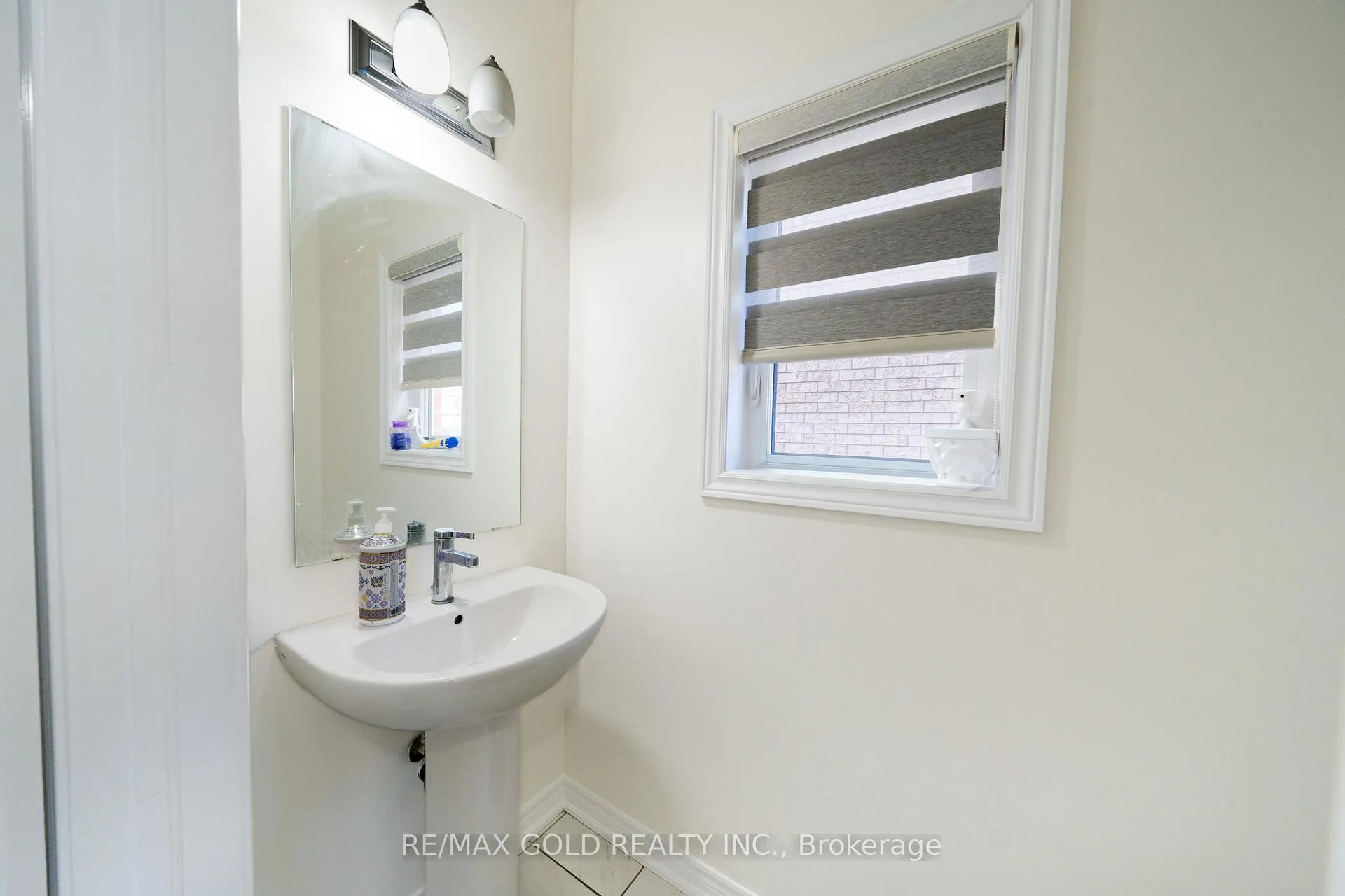 Photo 6 of 162 Clark Street, Shelburne — HOMEH