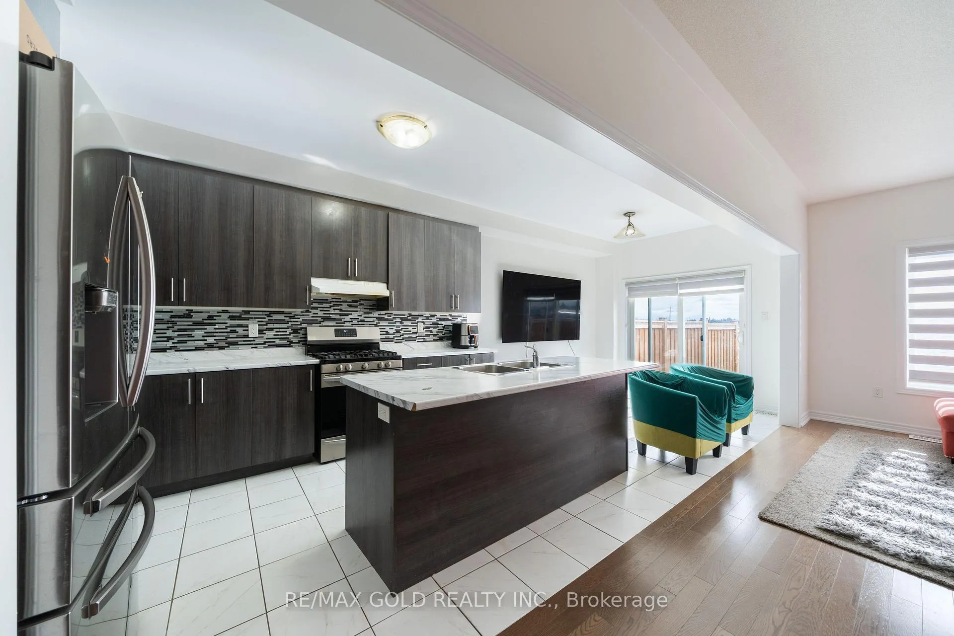 Photo 10 of 162 Clark Street, Shelburne — HOMEH
