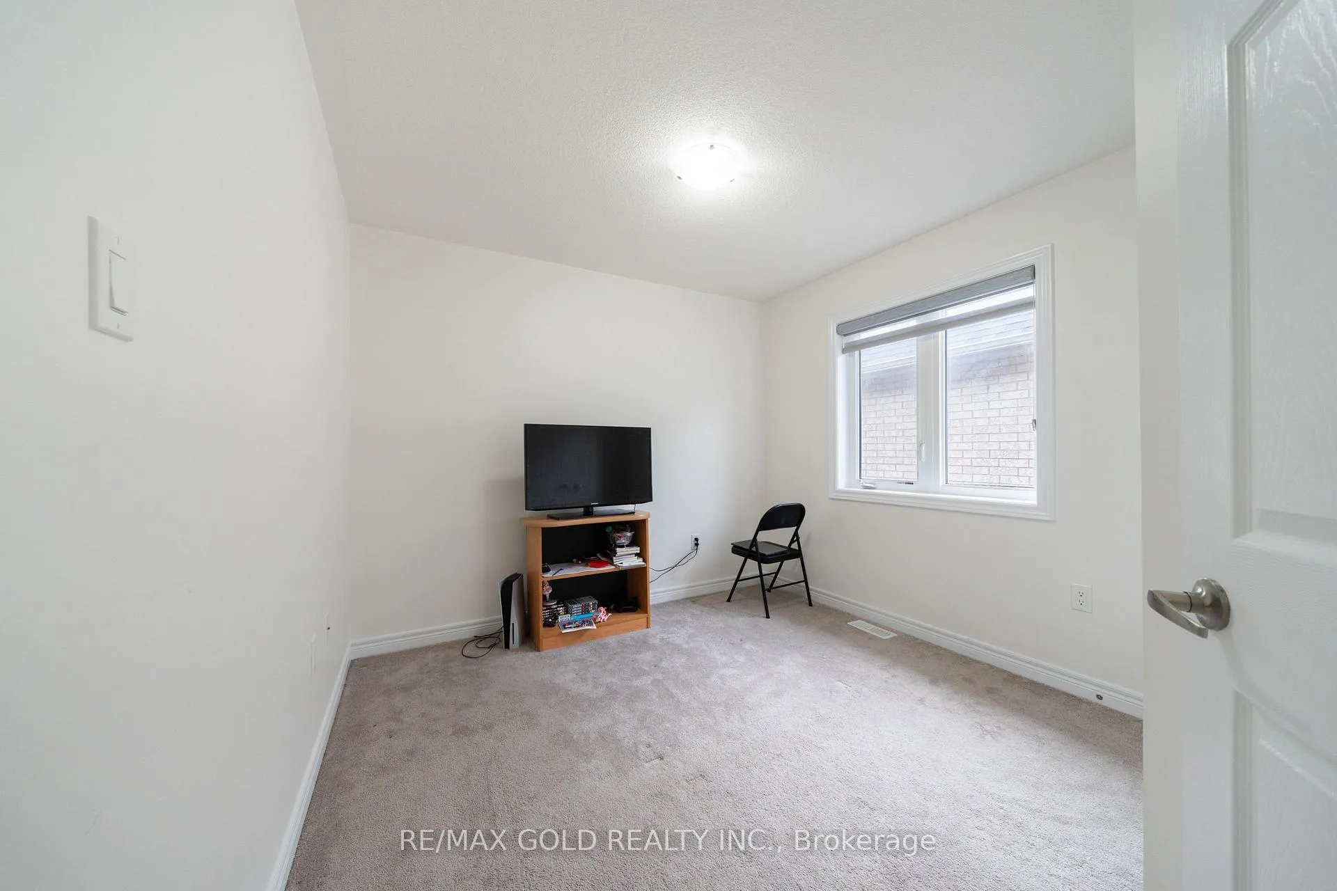 Photo 19 of 162 Clark Street, Shelburne — HOMEH