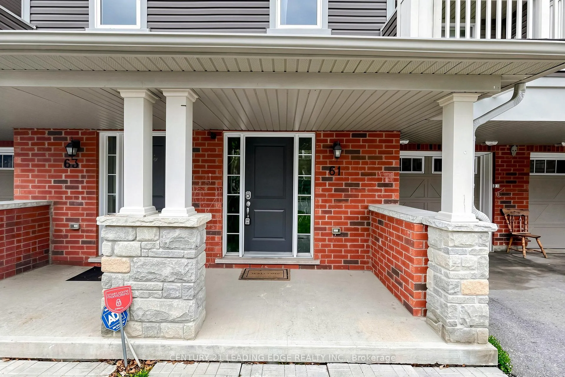 Photo 4 of 61 Far North Court, Oshawa, Windfields — HOMEH