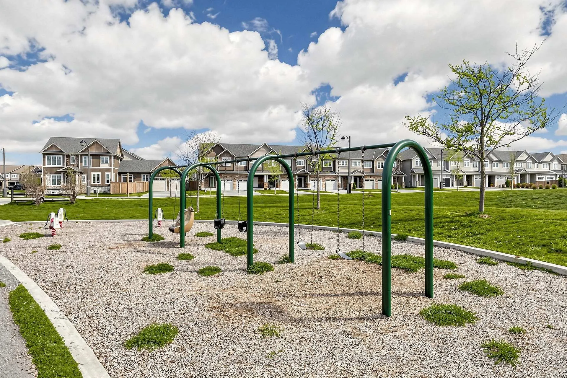 Photo 41 of 61 Far North Court, Oshawa, Windfields — HOMEH