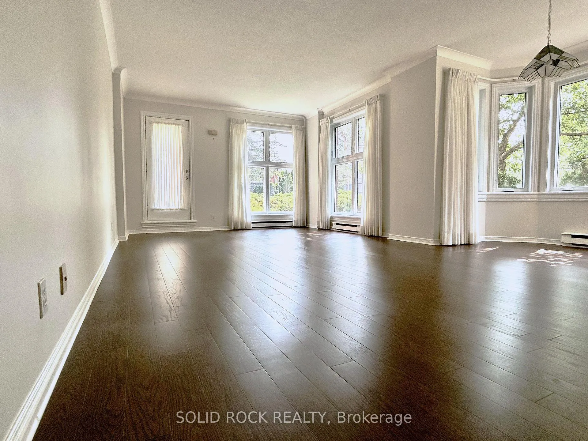 Photo 16 of Unit 106, 11 Durham Private, Ottawa, Lindenlea — HOMEH