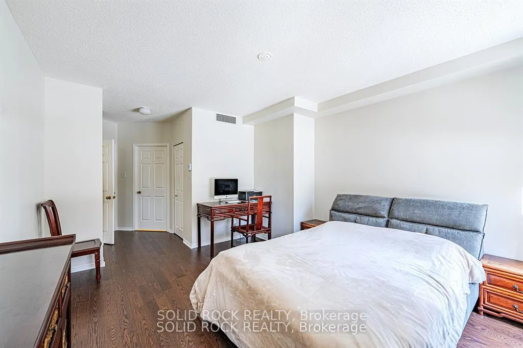Photo 25 of Unit 106, 11 Durham Private, Ottawa, Lindenlea — HOMEH