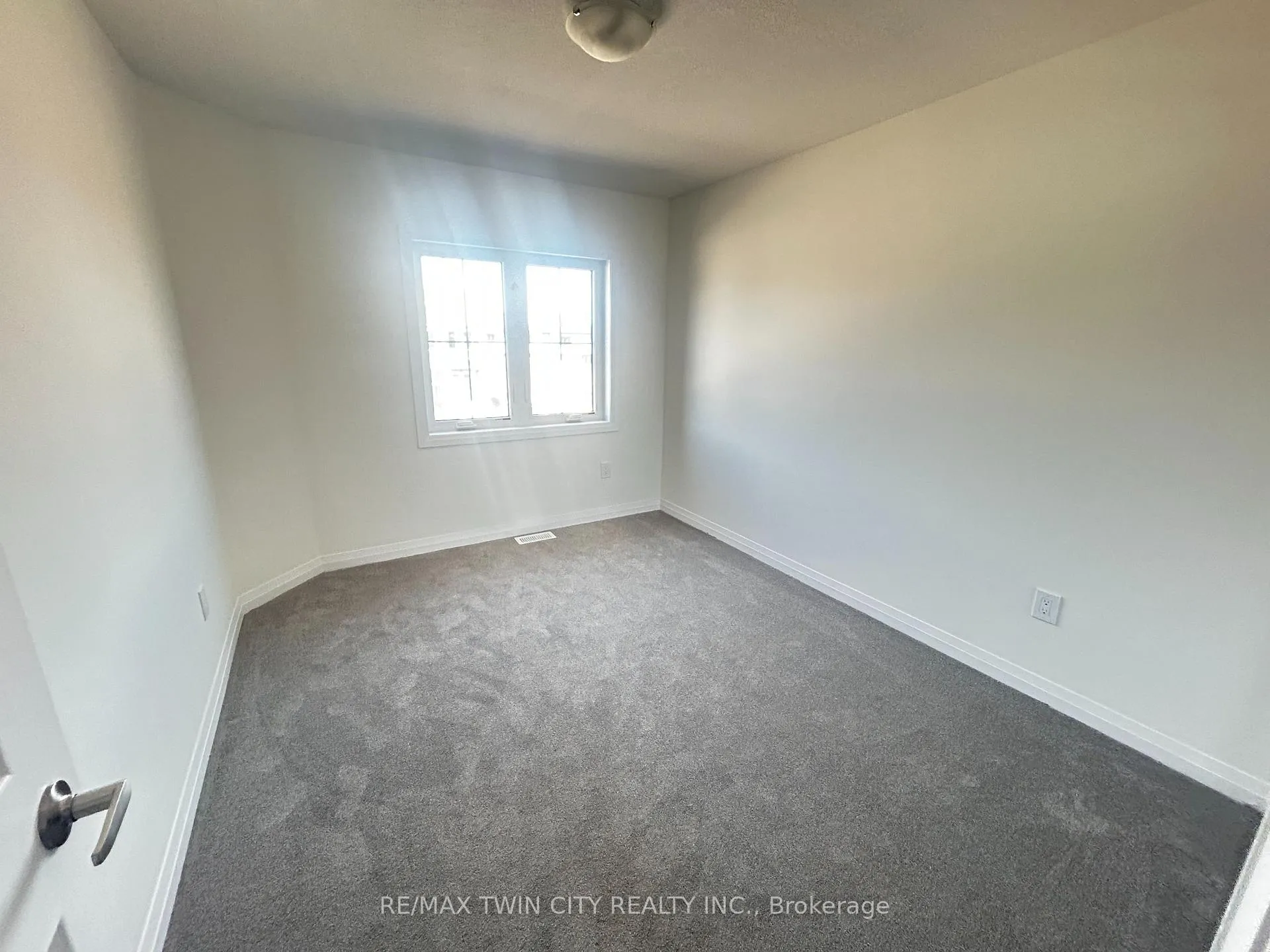 Photo 15 of 395 Starlight Avenue, Woolwich — HOMEH
