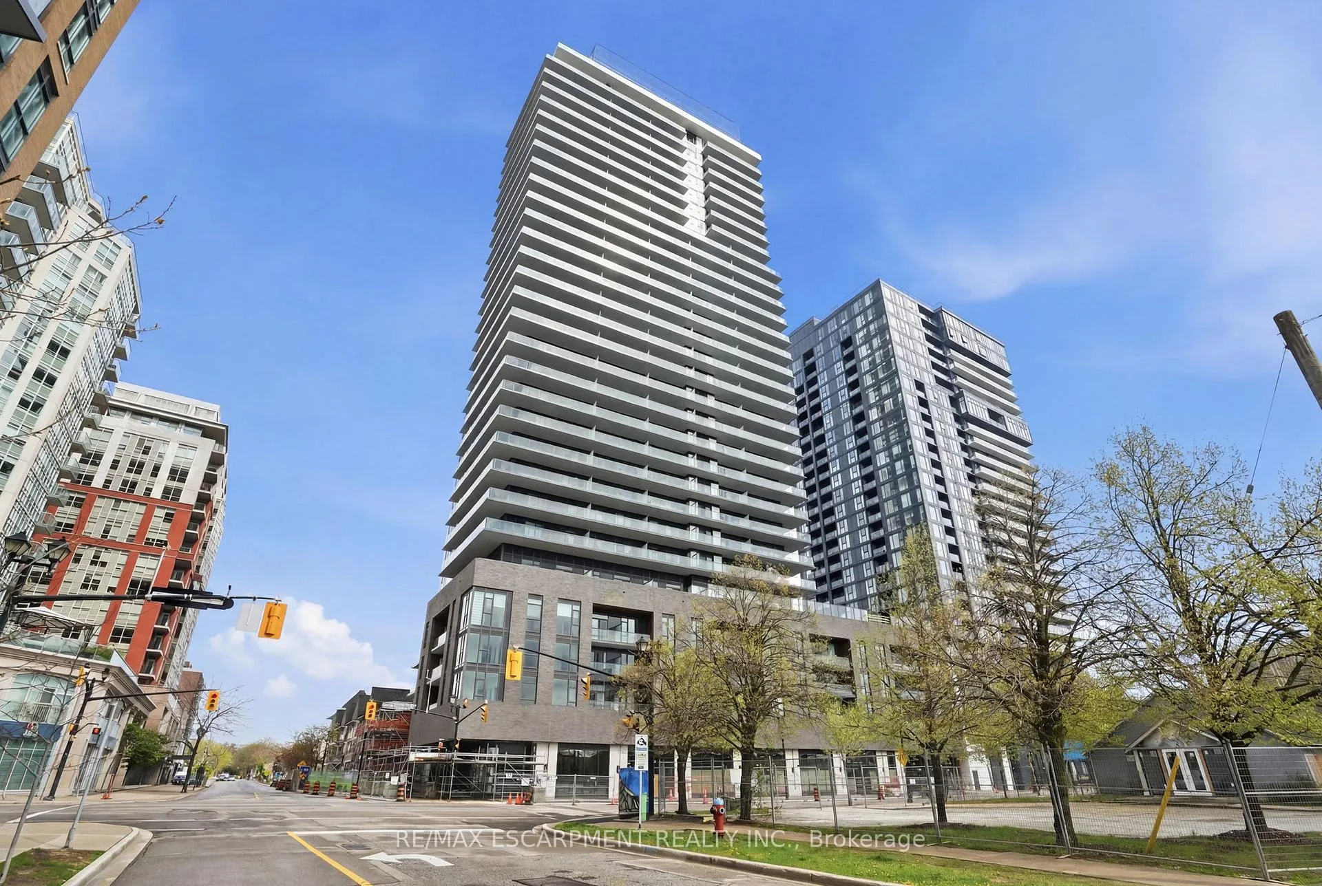 Photo 2 of Unit 1002, 2075 Lakeshore Road, Burlington, Brant — HOMEH
