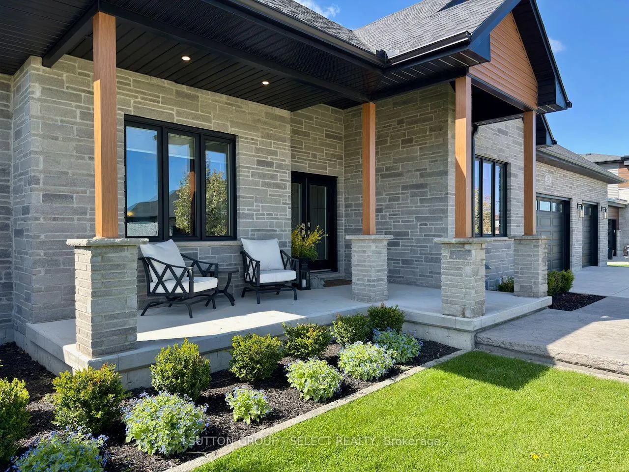 Photo 3 of 276 Hazelton Lane, South Huron, Exeter — HOMEH