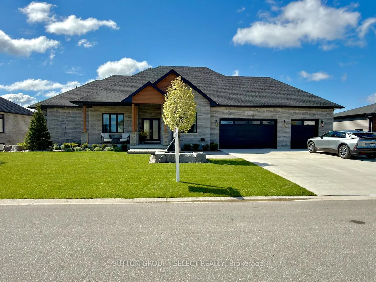 Photo 4 of 276 Hazelton Lane, South Huron, Exeter — HOMEH