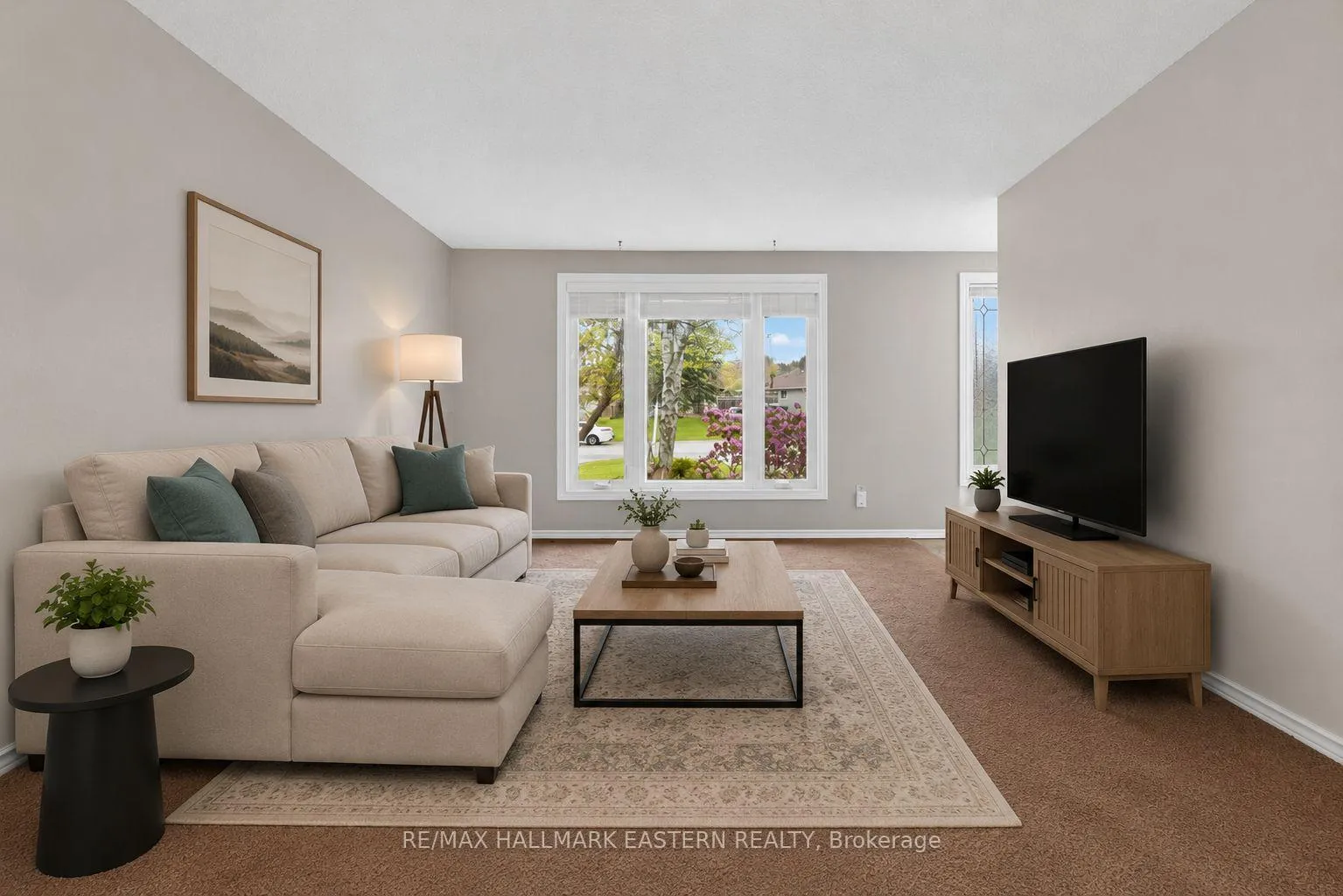 Photo 6 of 1121 Norman Crescent, Oshawa, Donevan — HOMEH