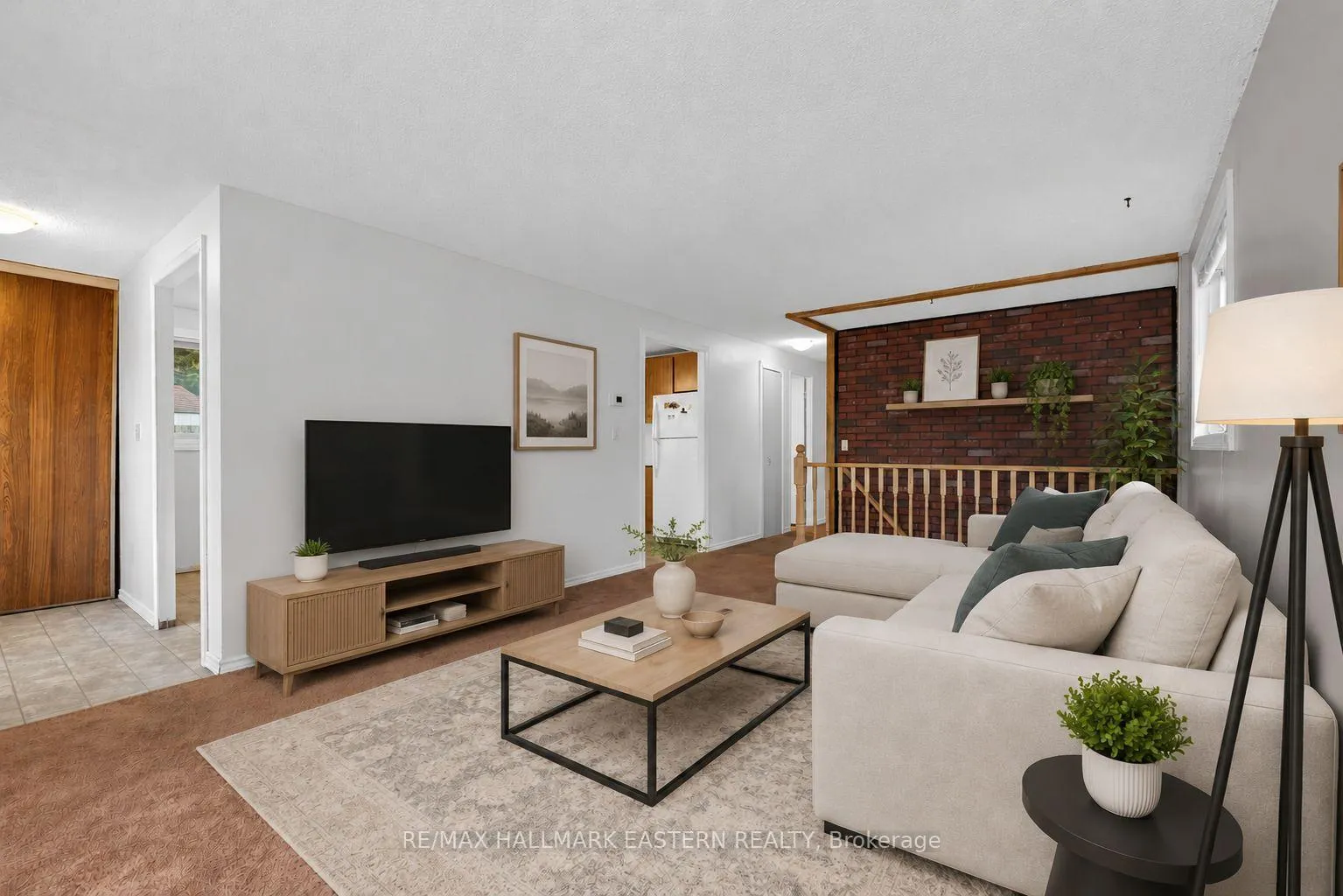 Photo 9 of 1121 Norman Crescent, Oshawa, Donevan — HOMEH