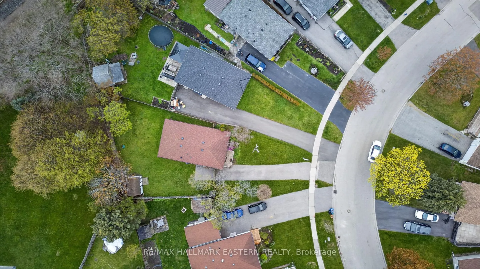 Photo 38 of 1121 Norman Crescent, Oshawa, Donevan — HOMEH