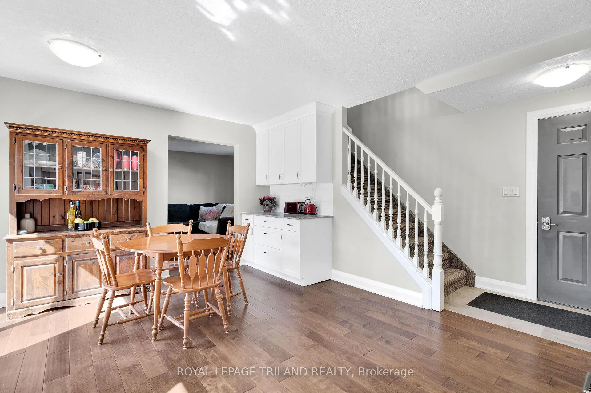 Photo 10 of Unit B, 129 Symes Street, Southwest Middlesex, Glencoe — HOMEH