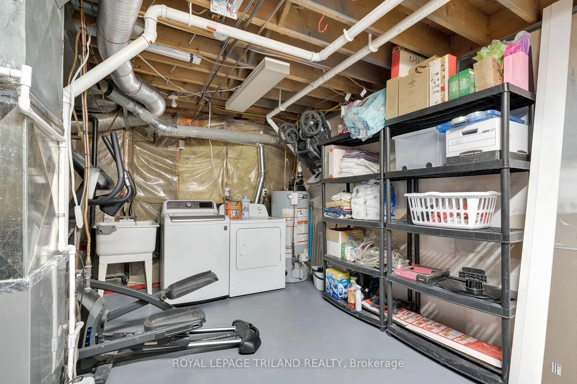 Photo 33 of Unit B, 129 Symes Street, Southwest Middlesex, Glencoe — HOMEH