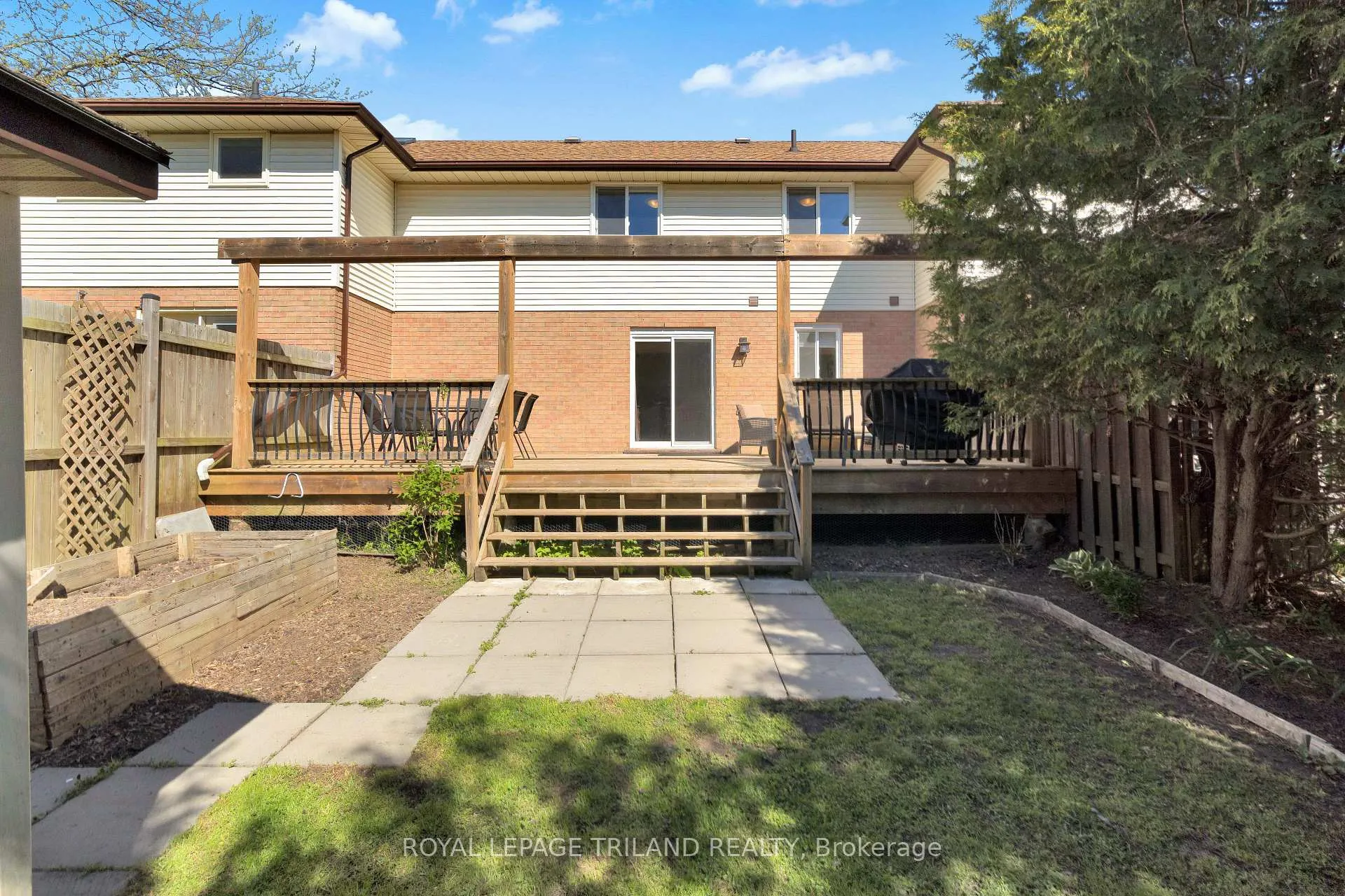Photo 41 of Unit B, 129 Symes Street, Southwest Middlesex, Glencoe — HOMEH