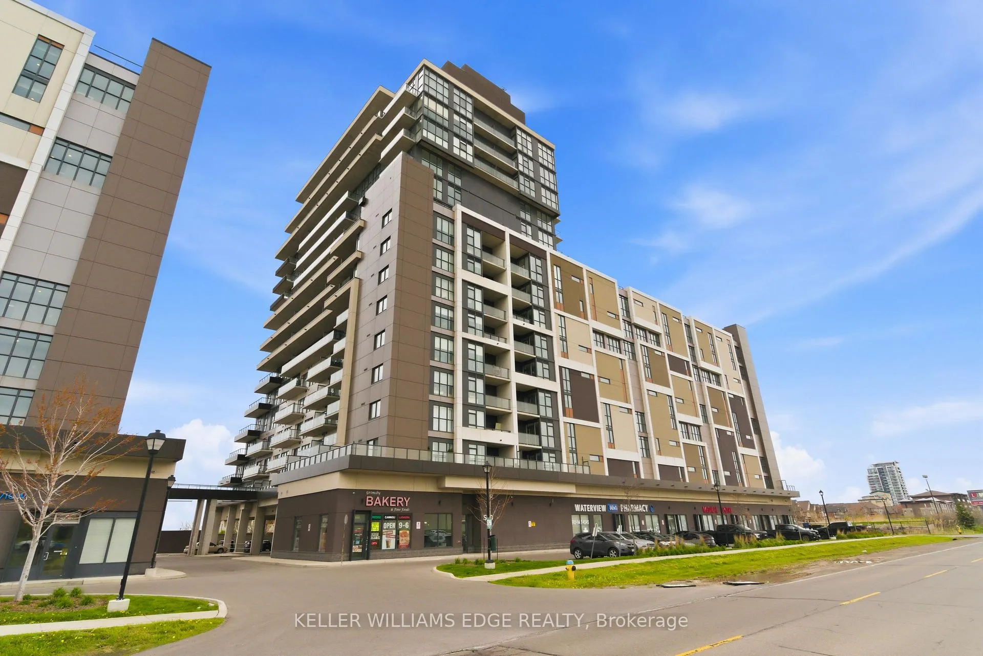 Photo 2 of Unit 311, 550 North Service Road, Grimsby, Grimsby Beach — HOMEH