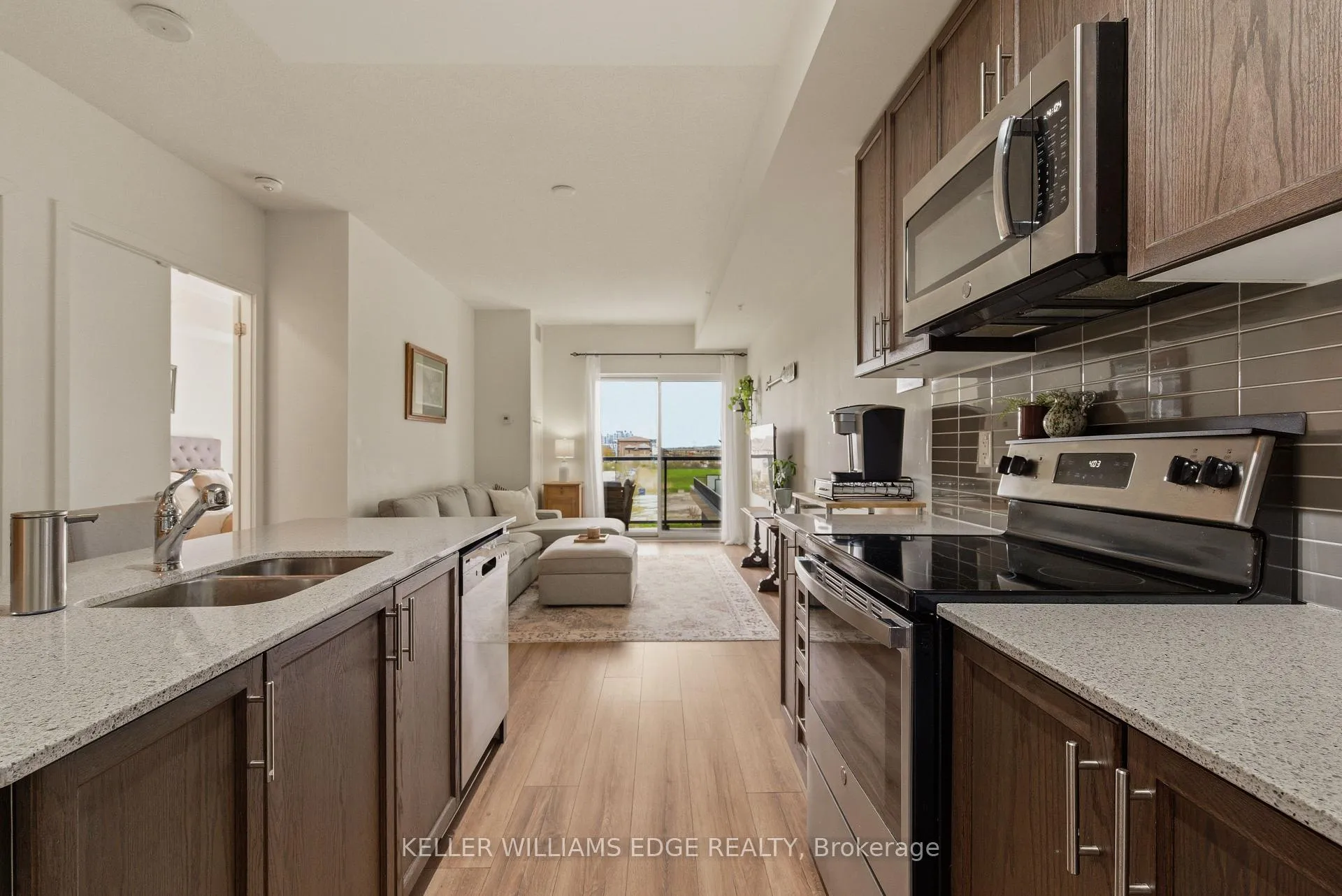 Photo 18 of Unit 311, 550 North Service Road, Grimsby, Grimsby Beach — HOMEH