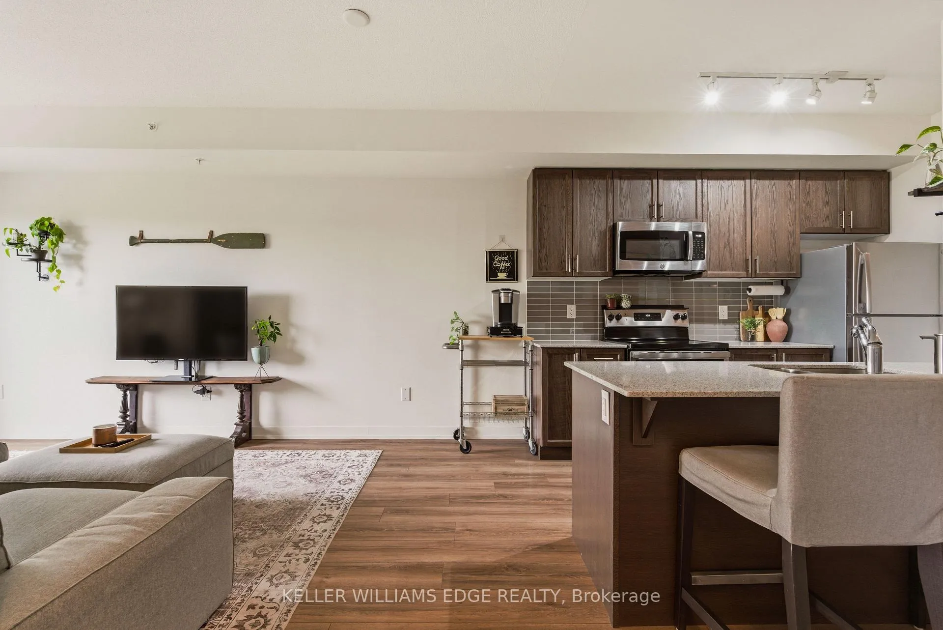 Photo 22 of Unit 311, 550 North Service Road, Grimsby, Grimsby Beach — HOMEH