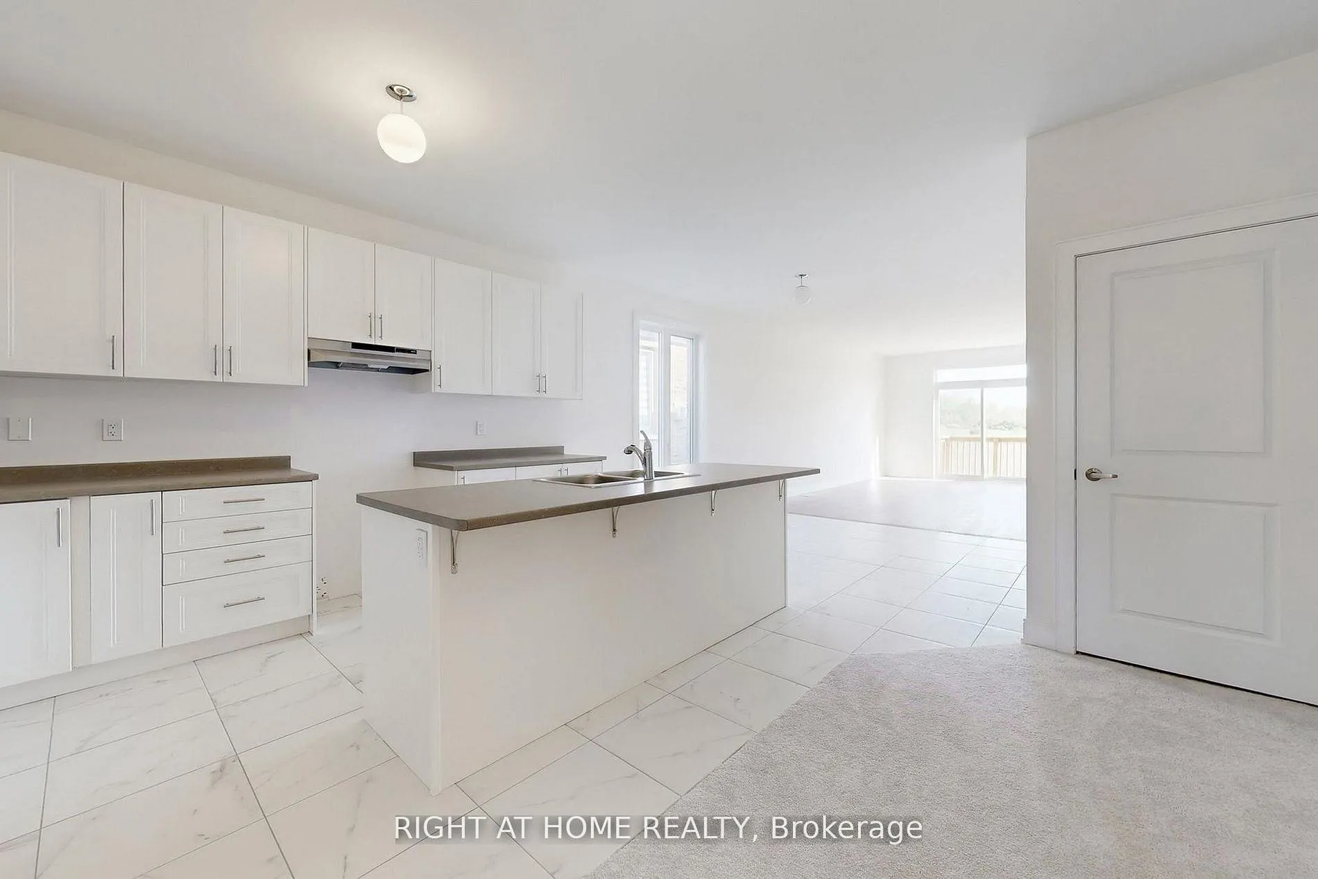 Photo 14 of 243 Duncan Street, Clearview, Stayner — HOMEH