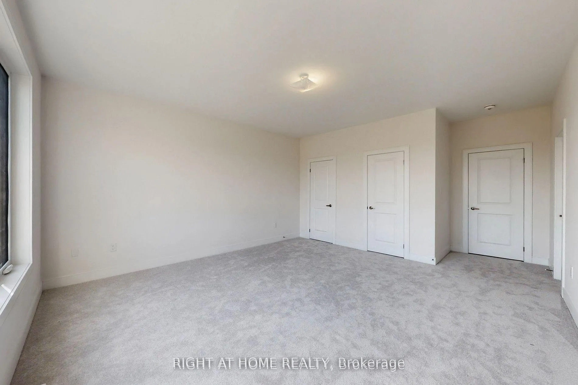 Photo 24 of 243 Duncan Street, Clearview, Stayner — HOMEH