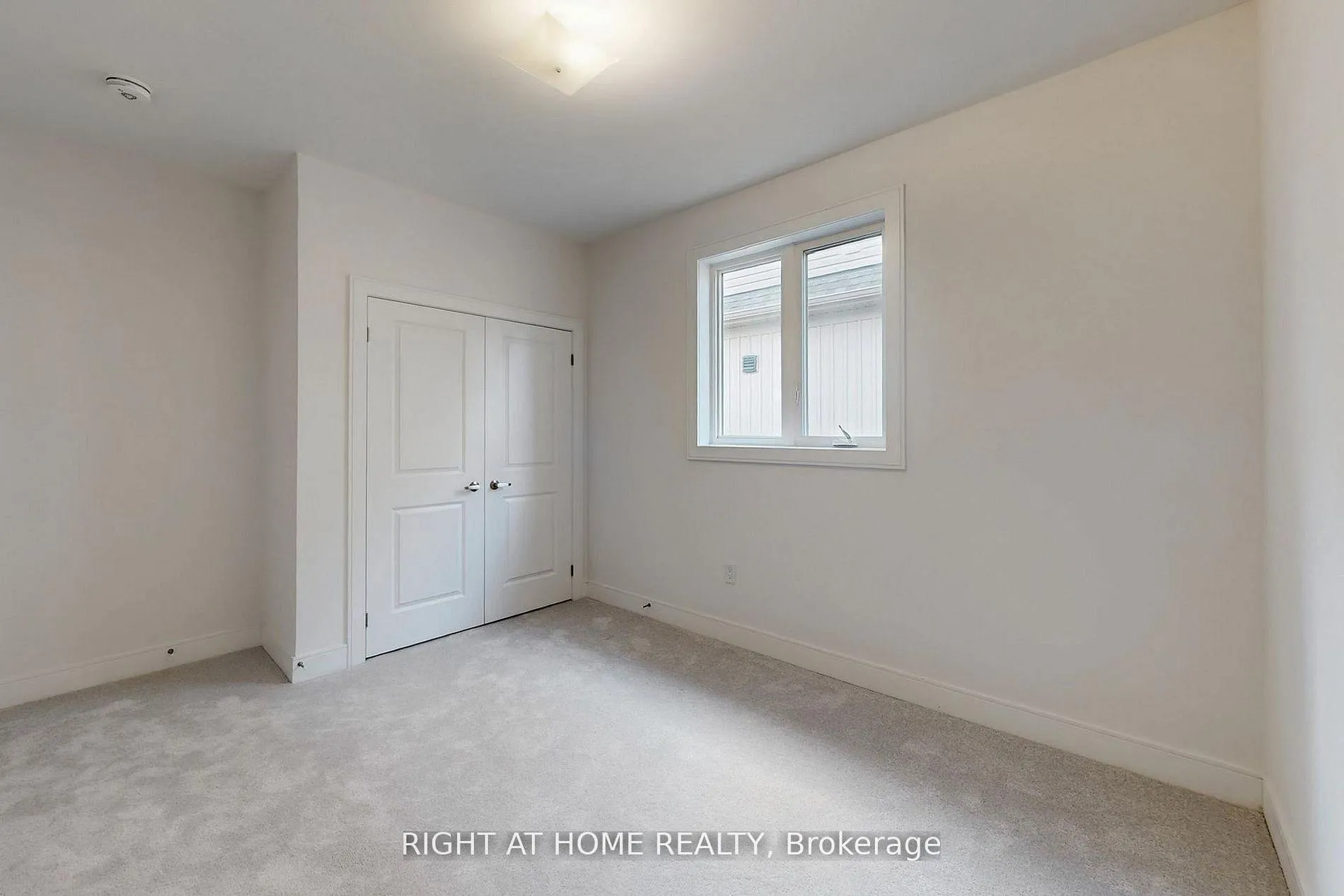 Photo 34 of 243 Duncan Street, Clearview, Stayner — HOMEH