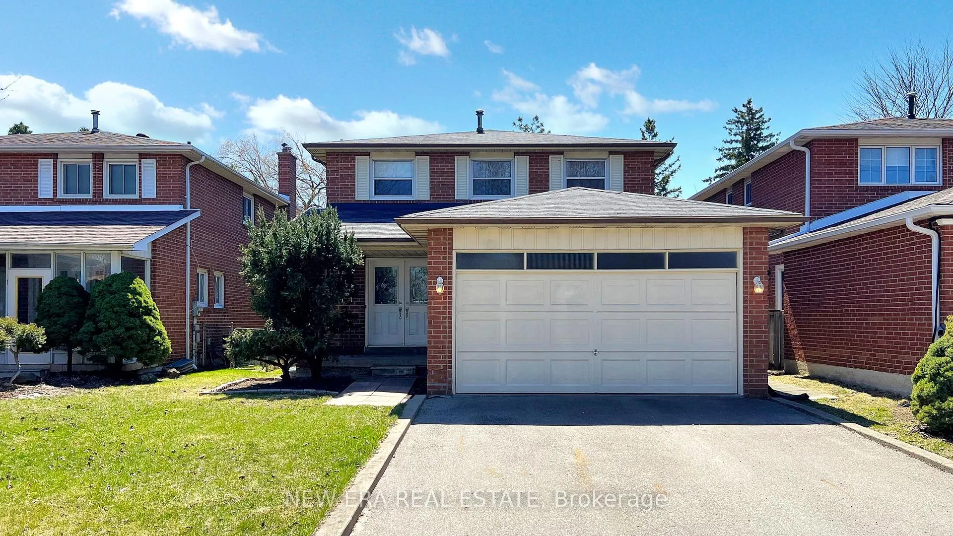 Photo 2 of 100 Cherry Hills Road, Vaughan, Glen Shields — HOMEH