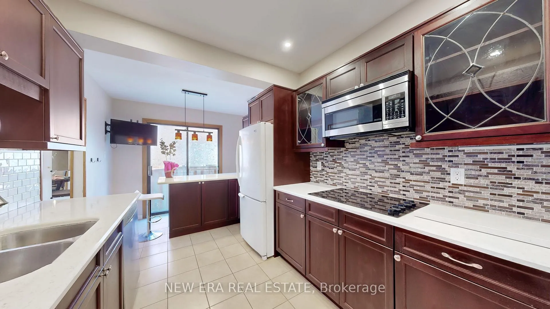 Photo 10 of 100 Cherry Hills Road, Vaughan, Glen Shields — HOMEH