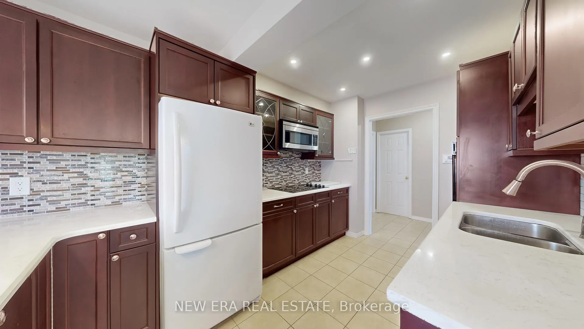 Photo 11 of 100 Cherry Hills Road, Vaughan, Glen Shields — HOMEH