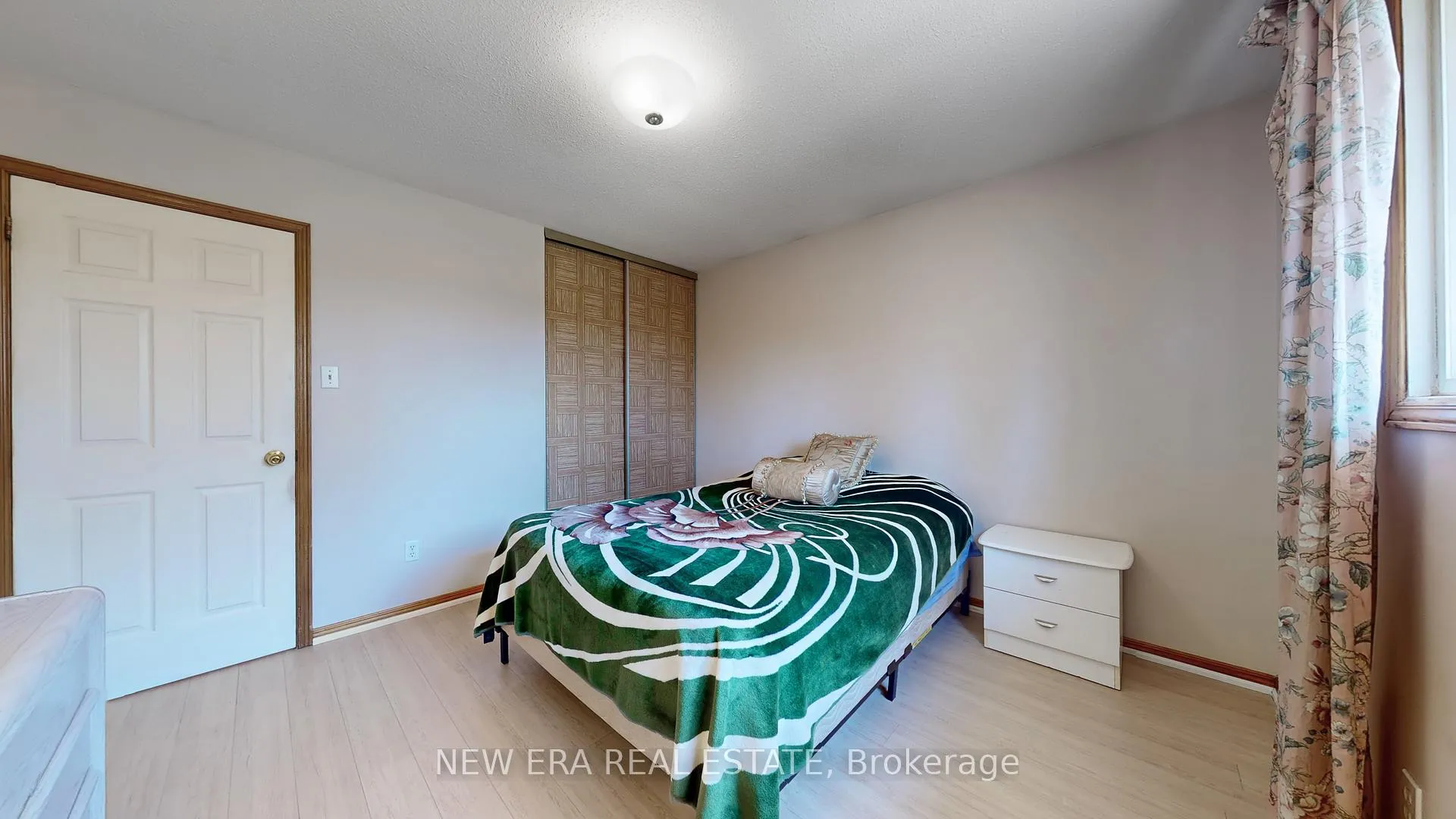 Photo 20 of 100 Cherry Hills Road, Vaughan, Glen Shields — HOMEH