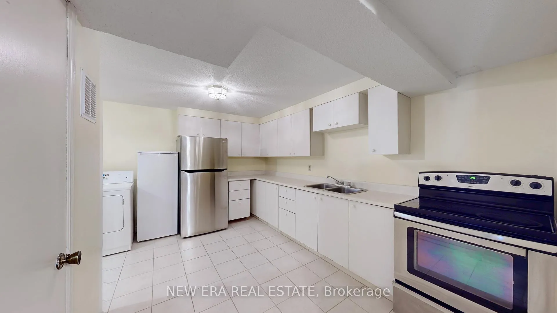Photo 31 of 100 Cherry Hills Road, Vaughan, Glen Shields — HOMEH