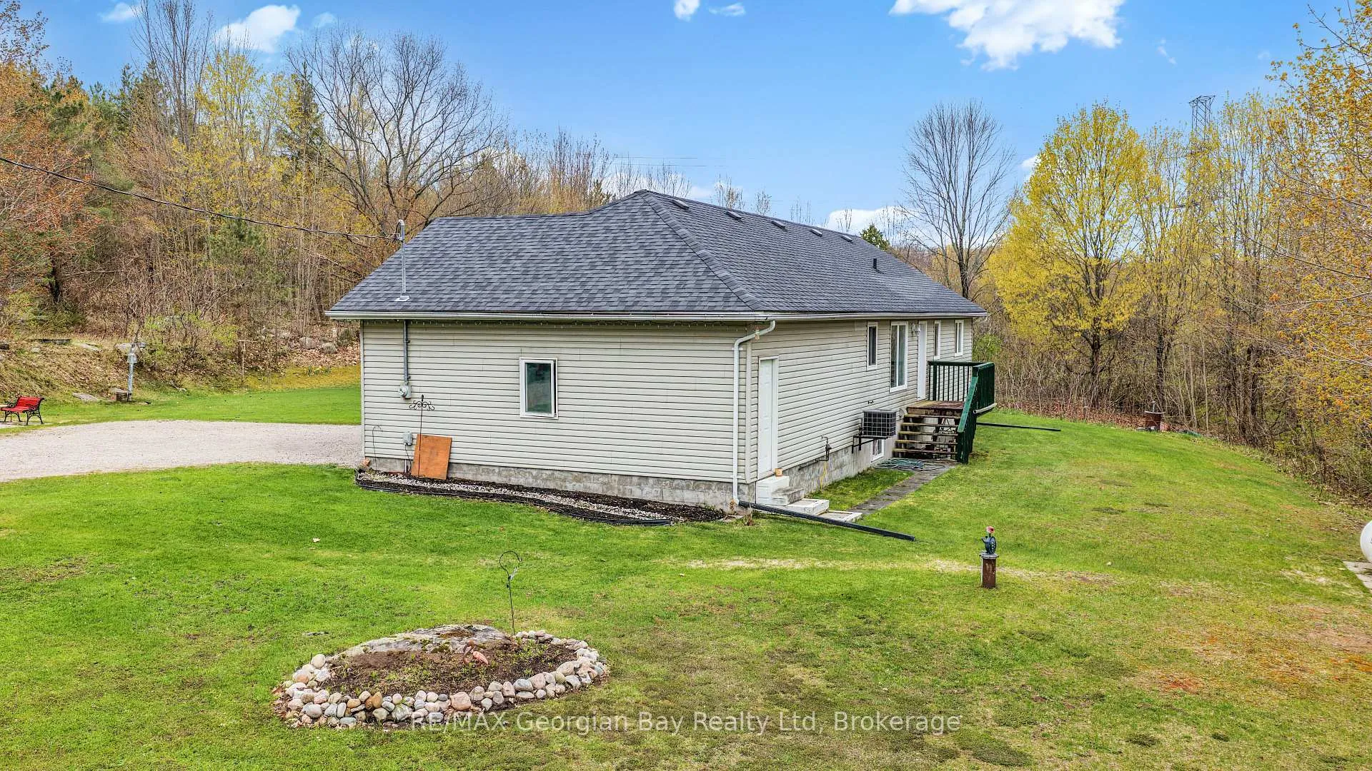 Photo 7 of 1810 Gratrix Road, Tay, Rural Tay — HOMEH