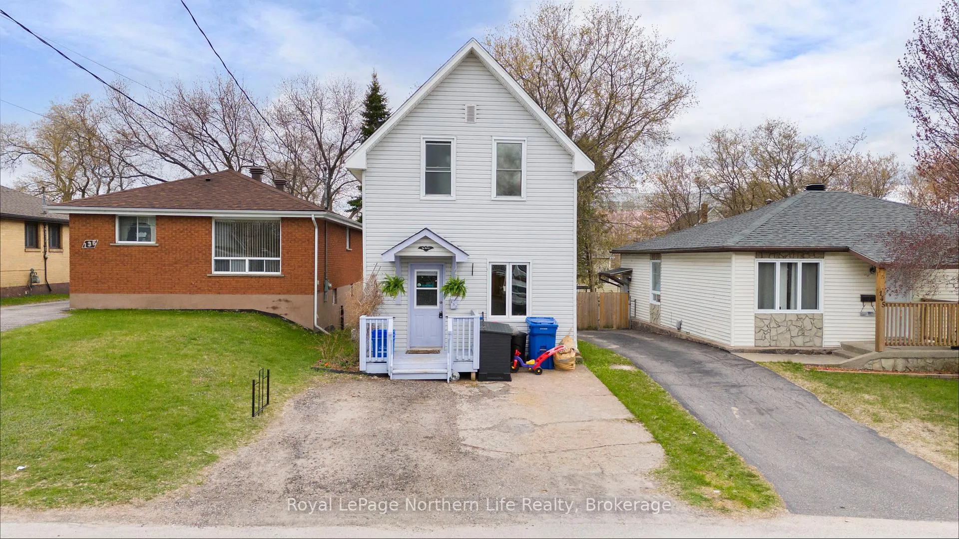 Front of 137 Fourth Avenue W