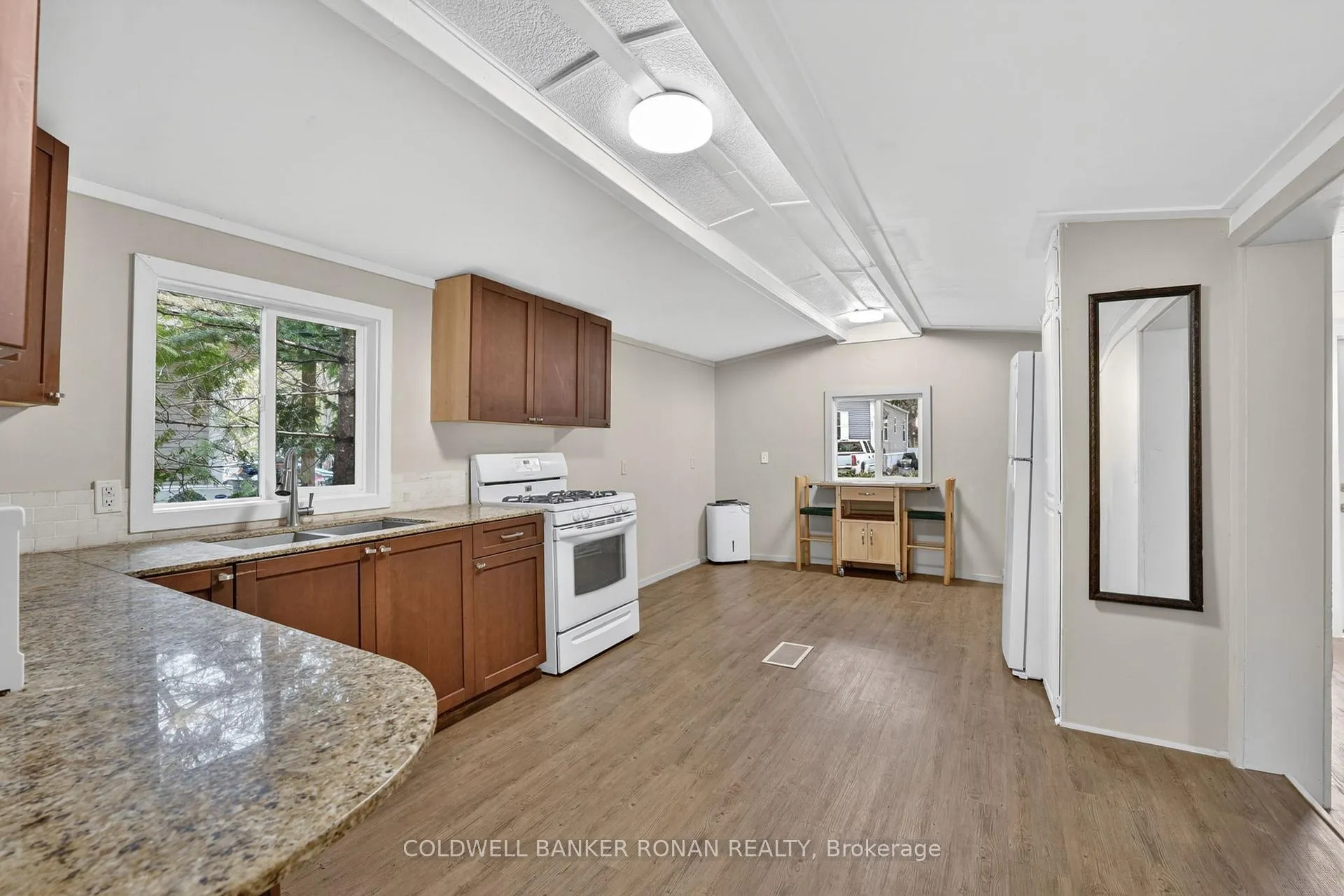 Photo 7 of Unit 23, 1007 Racoon Road, Gravenhurst, Morrison — HOMEH