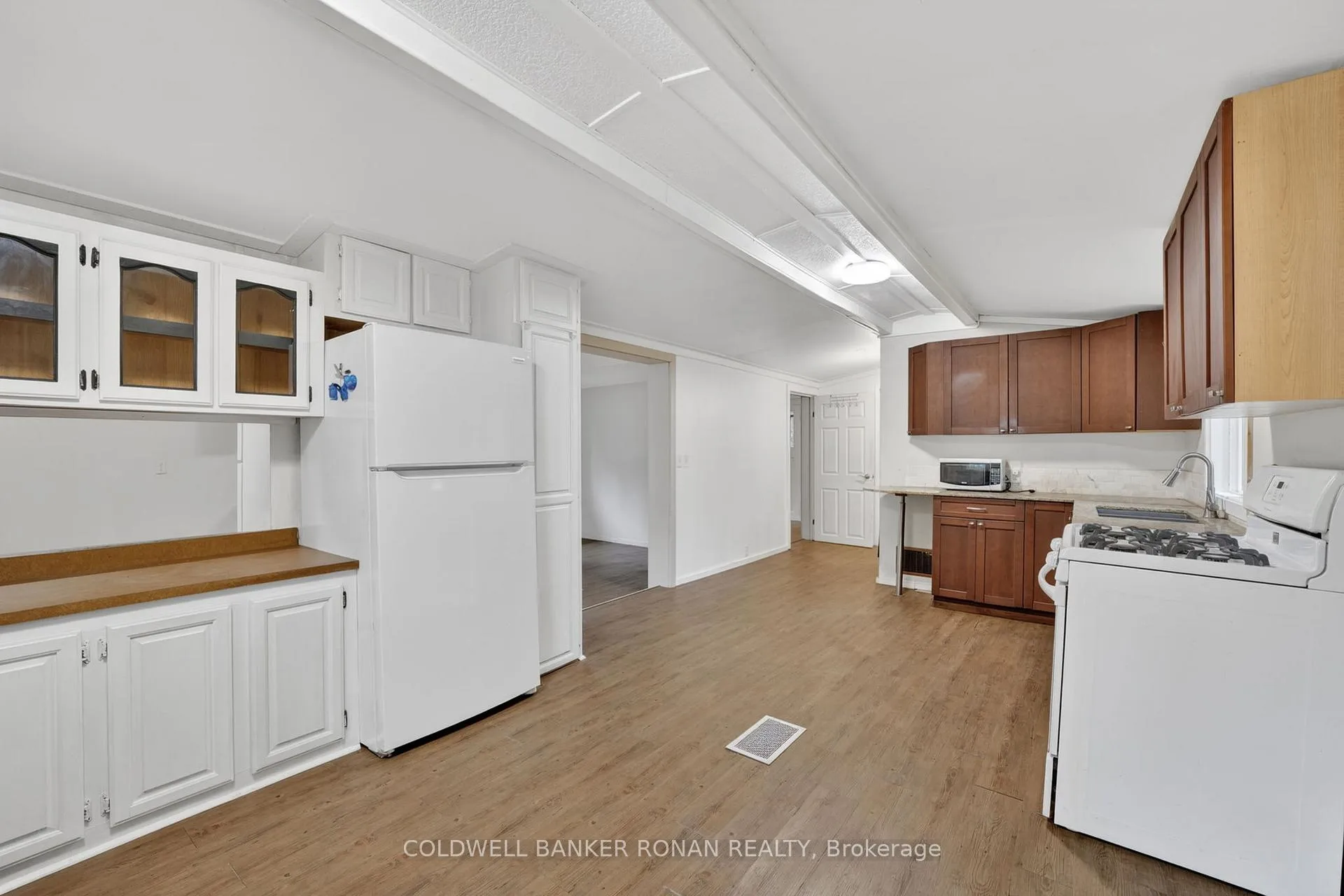 Photo 9 of Unit 23, 1007 Racoon Road, Gravenhurst, Morrison — HOMEH