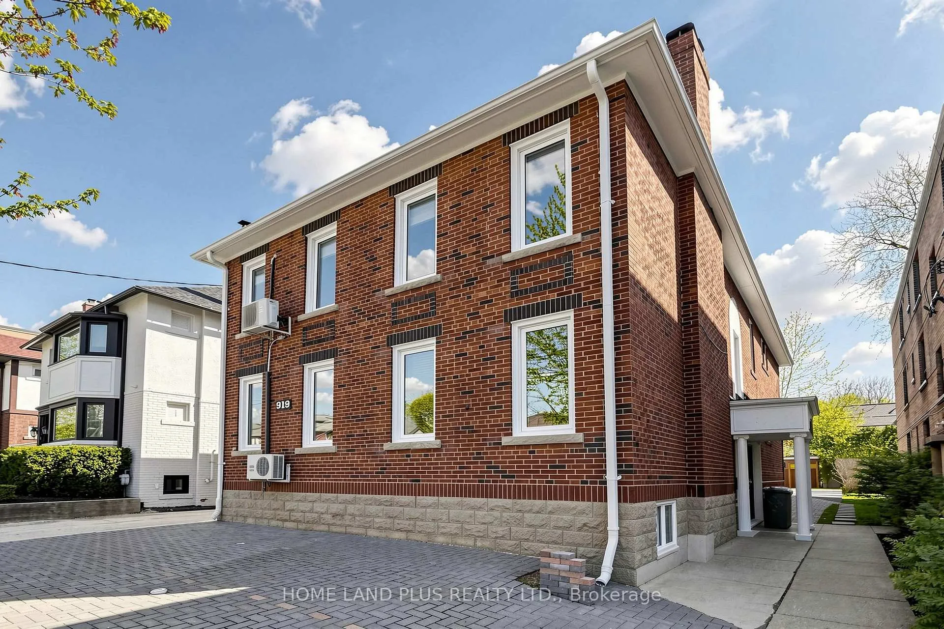 Photo 2 of Unit Unit 3, 919 Avenue Road, Toronto, Yonge-Eglinton — HOMEH