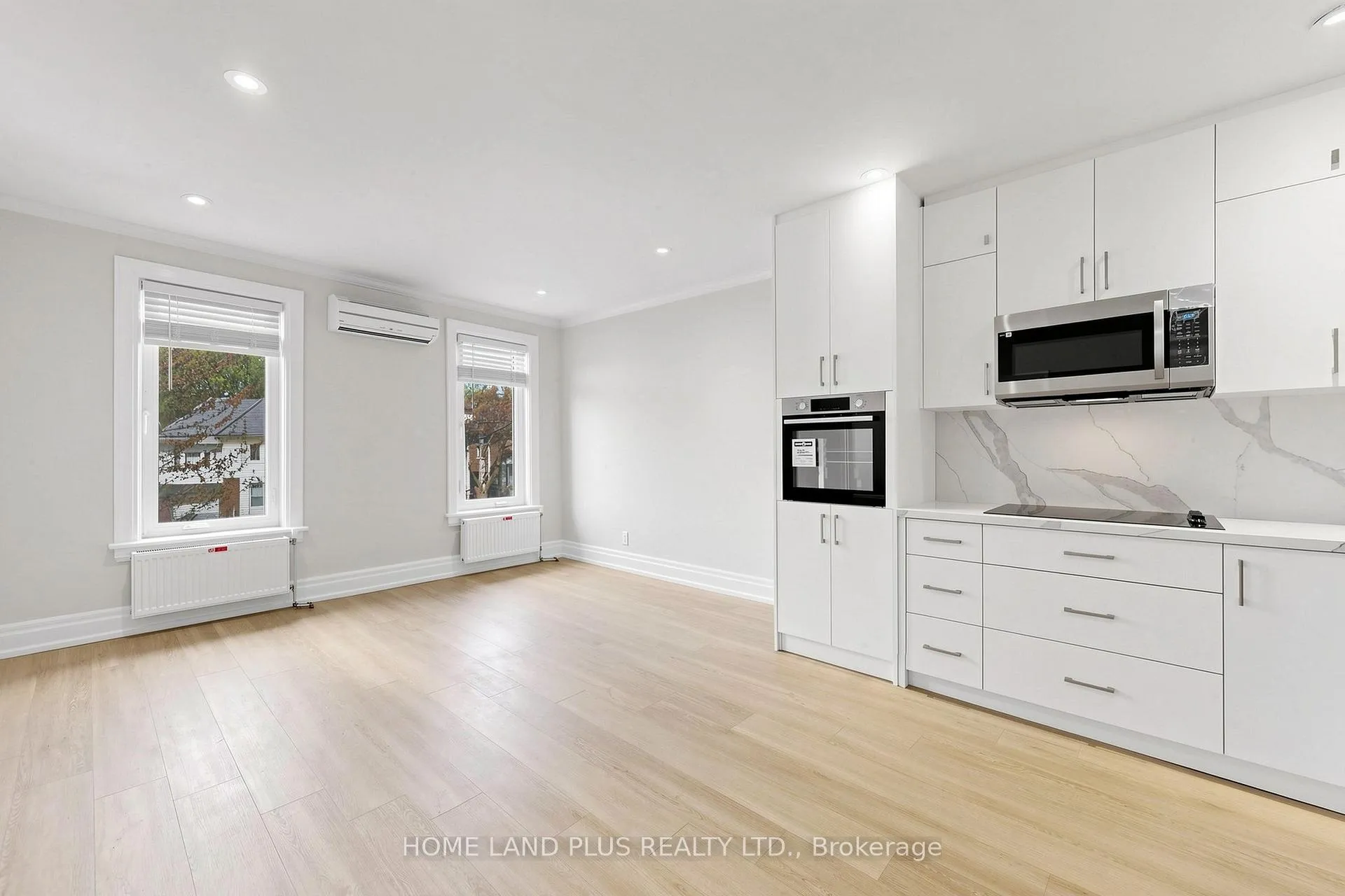 Photo 4 of Unit Unit 3, 919 Avenue Road, Toronto, Yonge-Eglinton — HOMEH