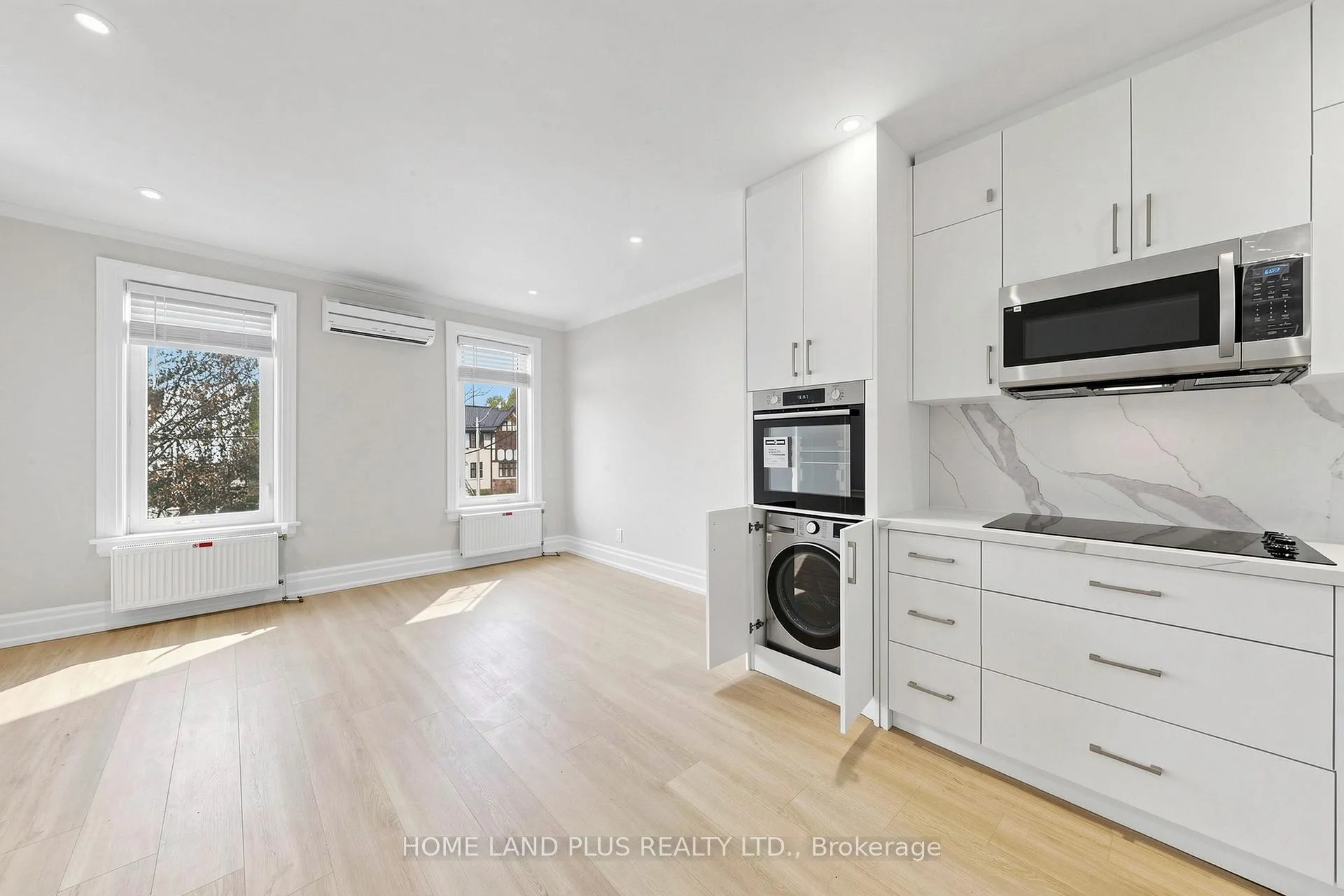Photo 5 of Unit Unit 3, 919 Avenue Road, Toronto, Yonge-Eglinton — HOMEH
