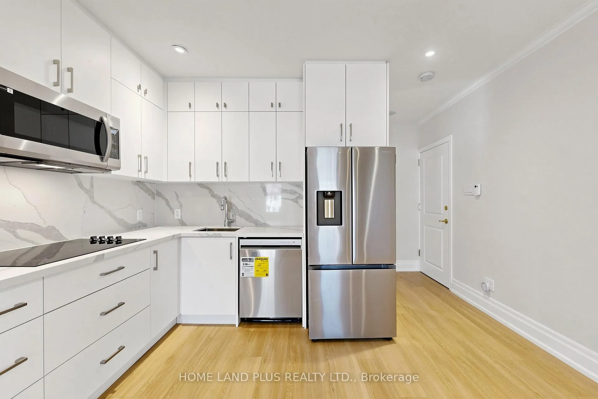 Photo 8 of Unit Unit 3, 919 Avenue Road, Toronto, Yonge-Eglinton — HOMEH